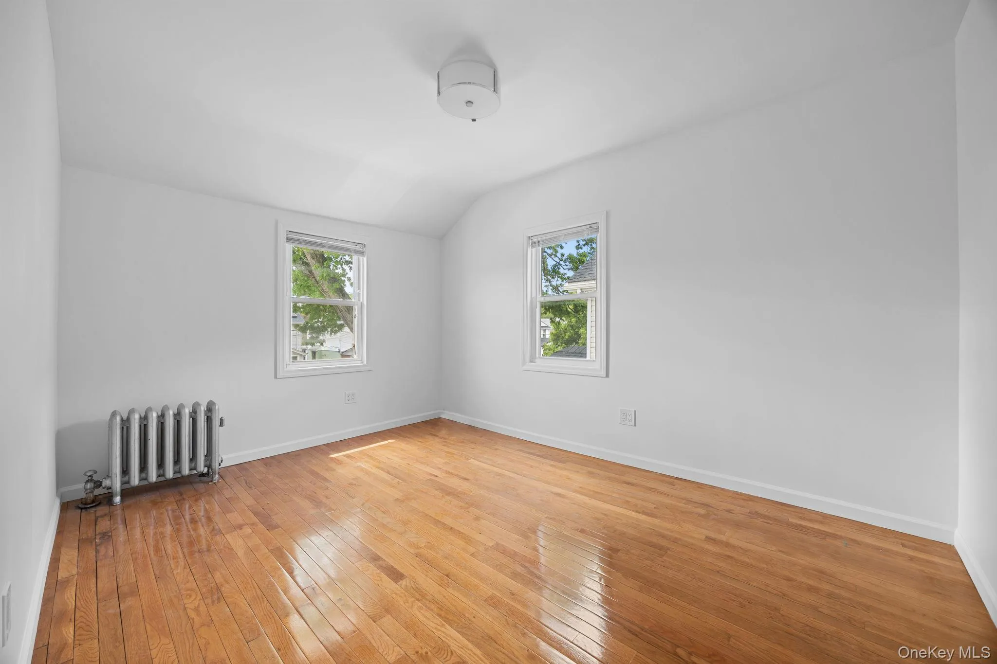 194-35 114th Drive, New York, NY, 3 Bedrooms Bedrooms, 10 Rooms Rooms,2 BathroomsBathrooms,Residential,For Rent,114th,0,1000468 194-35 114th Drive, New York, NY, 3 Bedrooms Bedrooms, 10 Rooms Rooms,2 BathroomsBathrooms,Residential,For Rent,114th,0,1000468