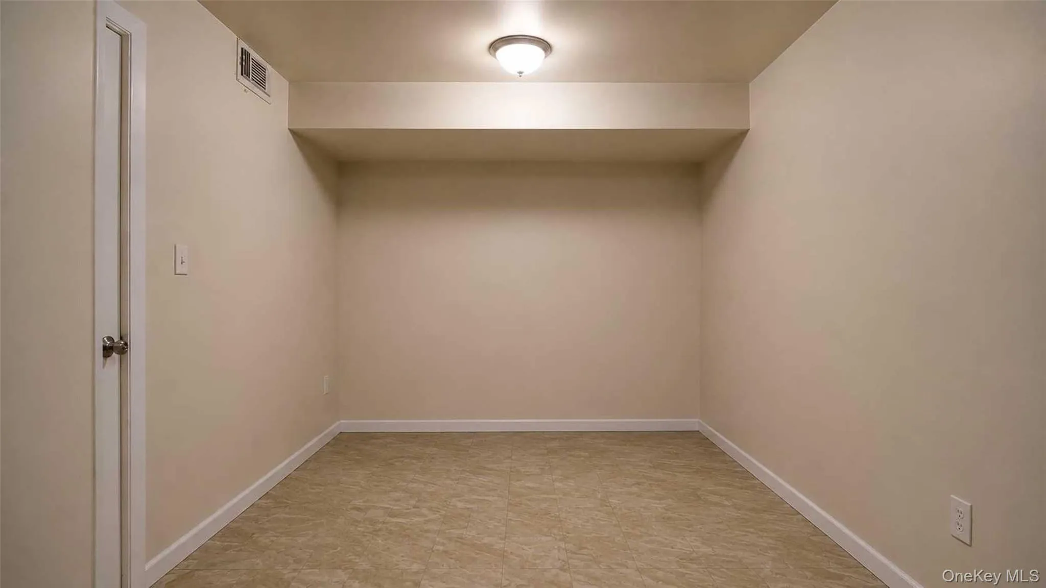 2733 Hone Avenue, New York, NY, 3 Bedrooms Bedrooms, 7 Rooms Rooms,2 BathroomsBathrooms,Residential,For Rent,Hone,0,1000472 2733 Hone Avenue, New York, NY, 3 Bedrooms Bedrooms, 7 Rooms Rooms,2 BathroomsBathrooms,Residential,For Rent,Hone,0,1000472