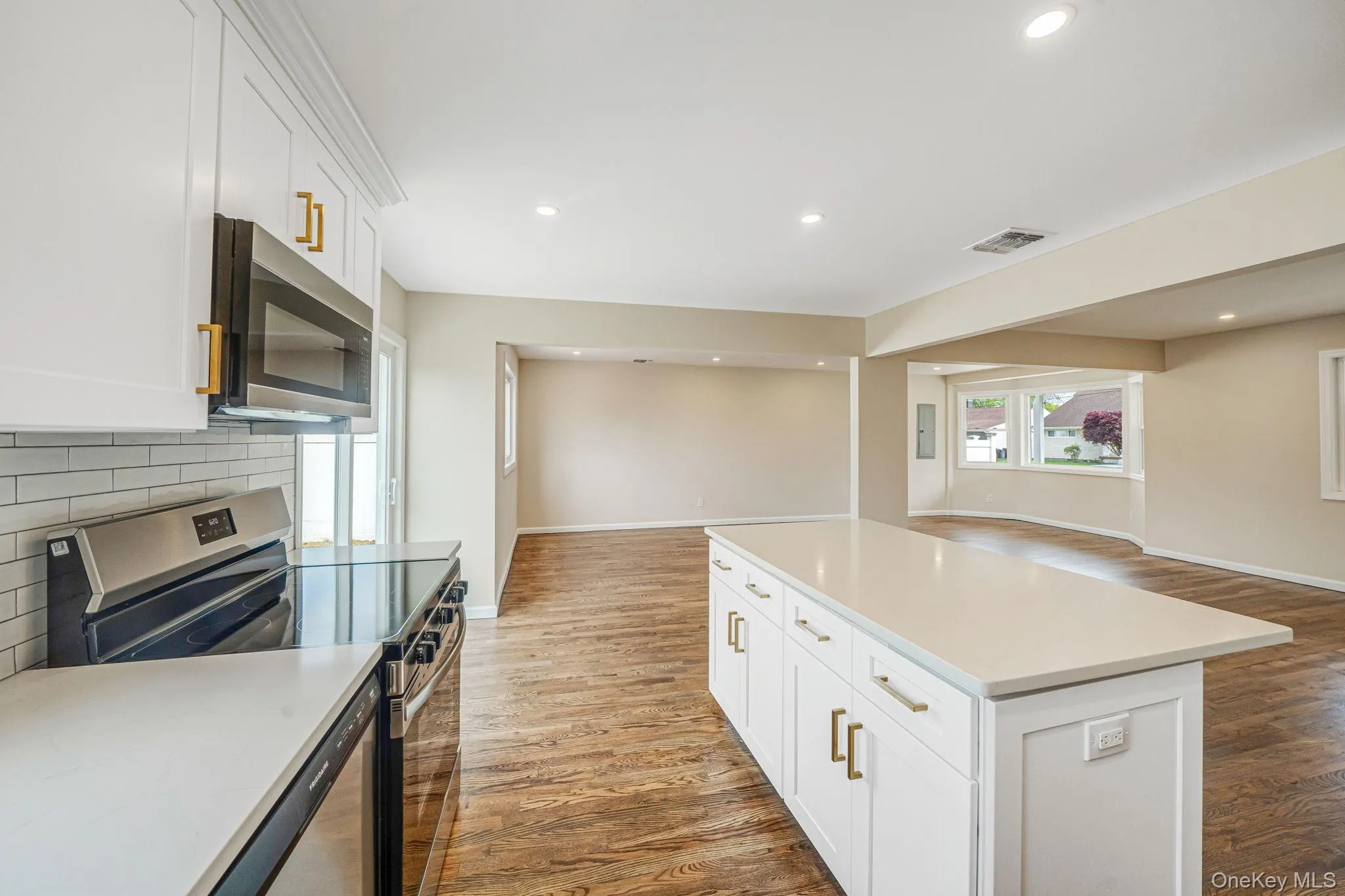 5 Cheryl Lane, Babylon, NY, 4 Bedrooms Bedrooms, 8 Rooms Rooms,3 BathroomsBathrooms,Residential,For Rent,Cheryl,0,1000473 5 Cheryl Lane, Babylon, NY, 4 Bedrooms Bedrooms, 8 Rooms Rooms,3 BathroomsBathrooms,Residential,For Rent,Cheryl,0,1000473