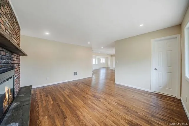 5 Cheryl Lane, Babylon, NY, 4 Bedrooms Bedrooms, 8 Rooms Rooms,3 BathroomsBathrooms,Residential,For Rent,Cheryl,0,1000473 5 Cheryl Lane, Babylon, NY, 4 Bedrooms Bedrooms, 8 Rooms Rooms,3 BathroomsBathrooms,Residential,For Rent,Cheryl,0,1000473