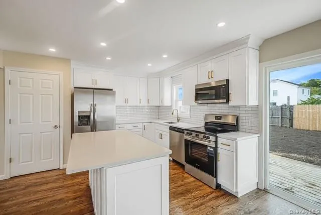 5 Cheryl Lane, Babylon, NY, 4 Bedrooms Bedrooms, 8 Rooms Rooms,3 BathroomsBathrooms,Residential,For Rent,Cheryl,0,1000473 5 Cheryl Lane, Babylon, NY, 4 Bedrooms Bedrooms, 8 Rooms Rooms,3 BathroomsBathrooms,Residential,For Rent,Cheryl,0,1000473