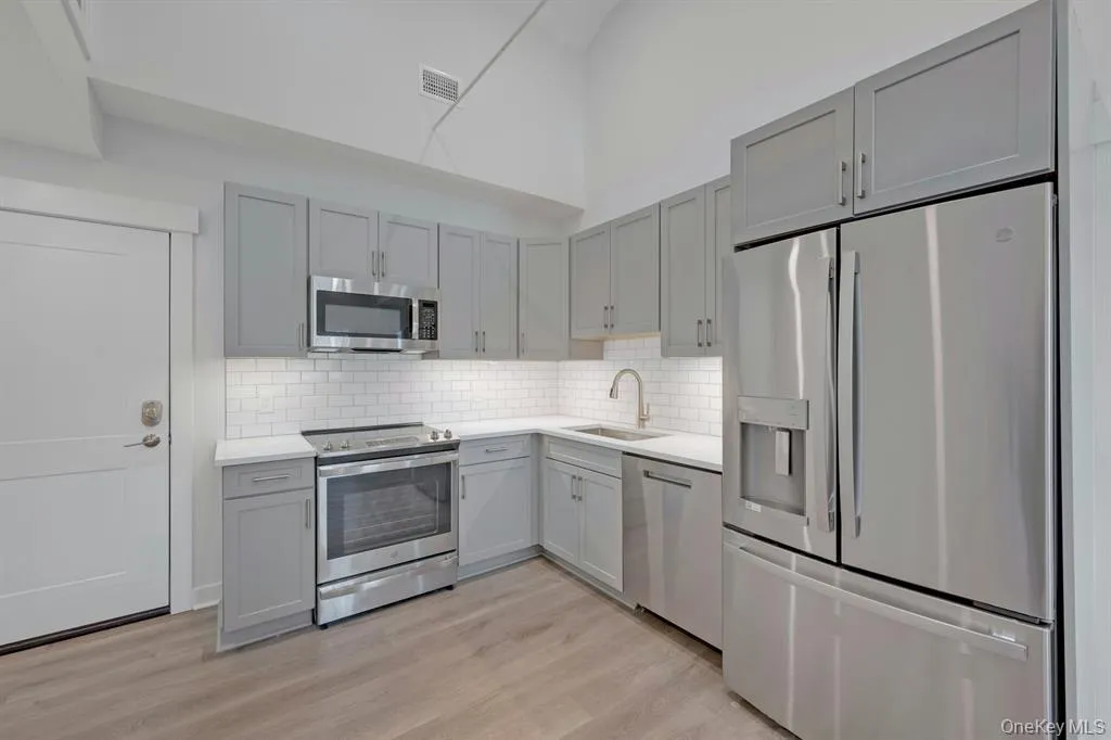 1133 Pleasantville Road, Ossining, NY, 1 Bedroom Bedrooms, 3 Rooms Rooms,1 BathroomBathrooms,Residential Lease,For Rent,Pleasantville,0,1000477 1133 Pleasantville Road, Ossining, NY, 1 Bedroom Bedrooms, 3 Rooms Rooms,1 BathroomBathrooms,Residential Lease,For Rent,Pleasantville,0,1000477