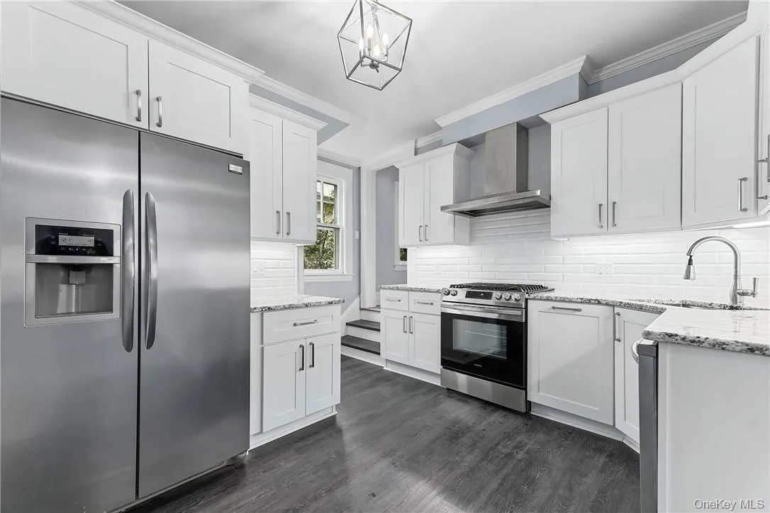 16 Kraft Avenue, Eastchester, NY, 5 Bedrooms Bedrooms, 12 Rooms Rooms,2 BathroomsBathrooms,Residential Lease,For Rent,Kraft,0,1000482 16 Kraft Avenue, Eastchester, NY, 5 Bedrooms Bedrooms, 12 Rooms Rooms,2 BathroomsBathrooms,Residential Lease,For Rent,Kraft,0,1000482
