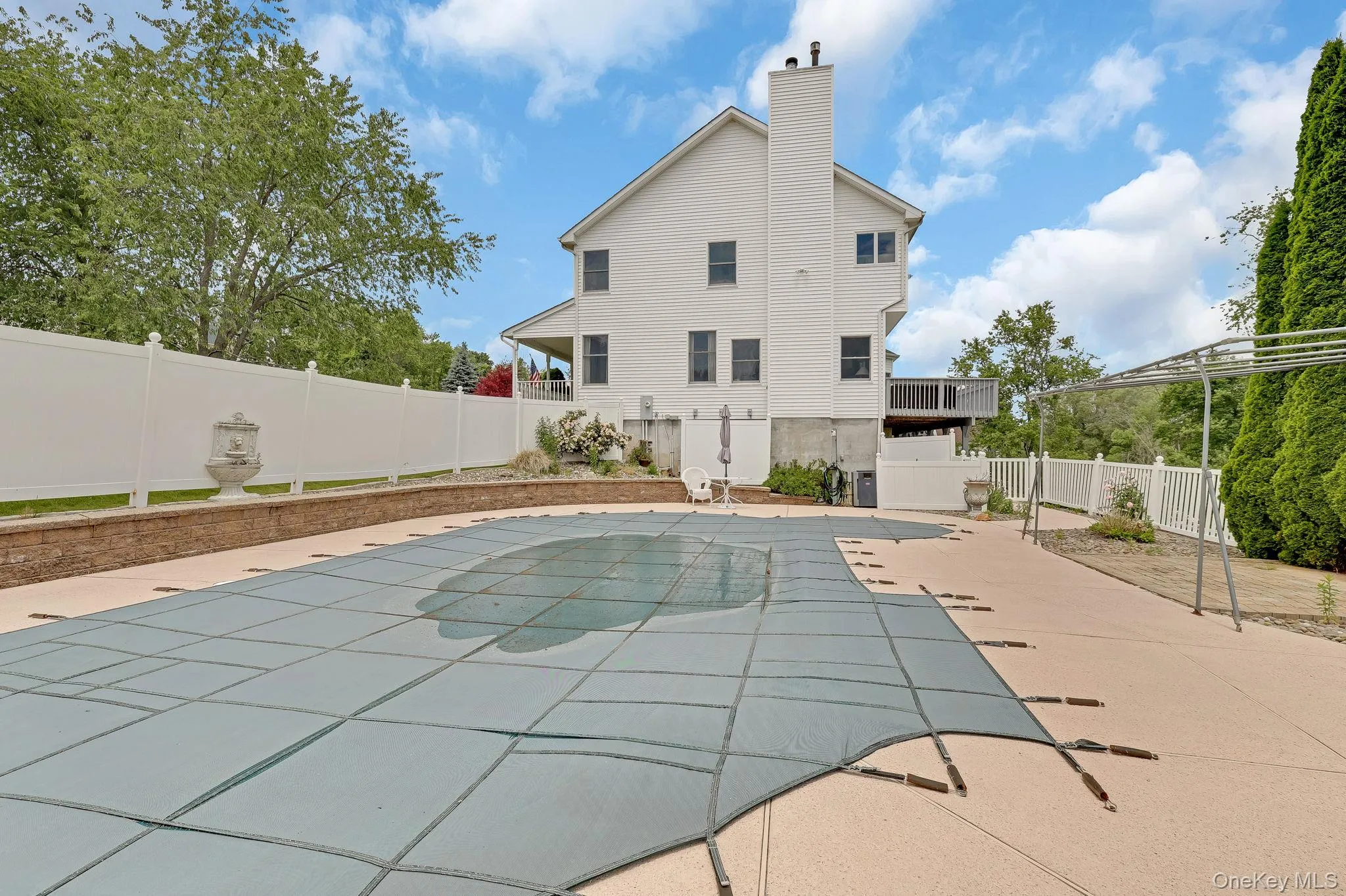 Pool cover, plenty of space for lounging Pool cover, plenty of space for lounging