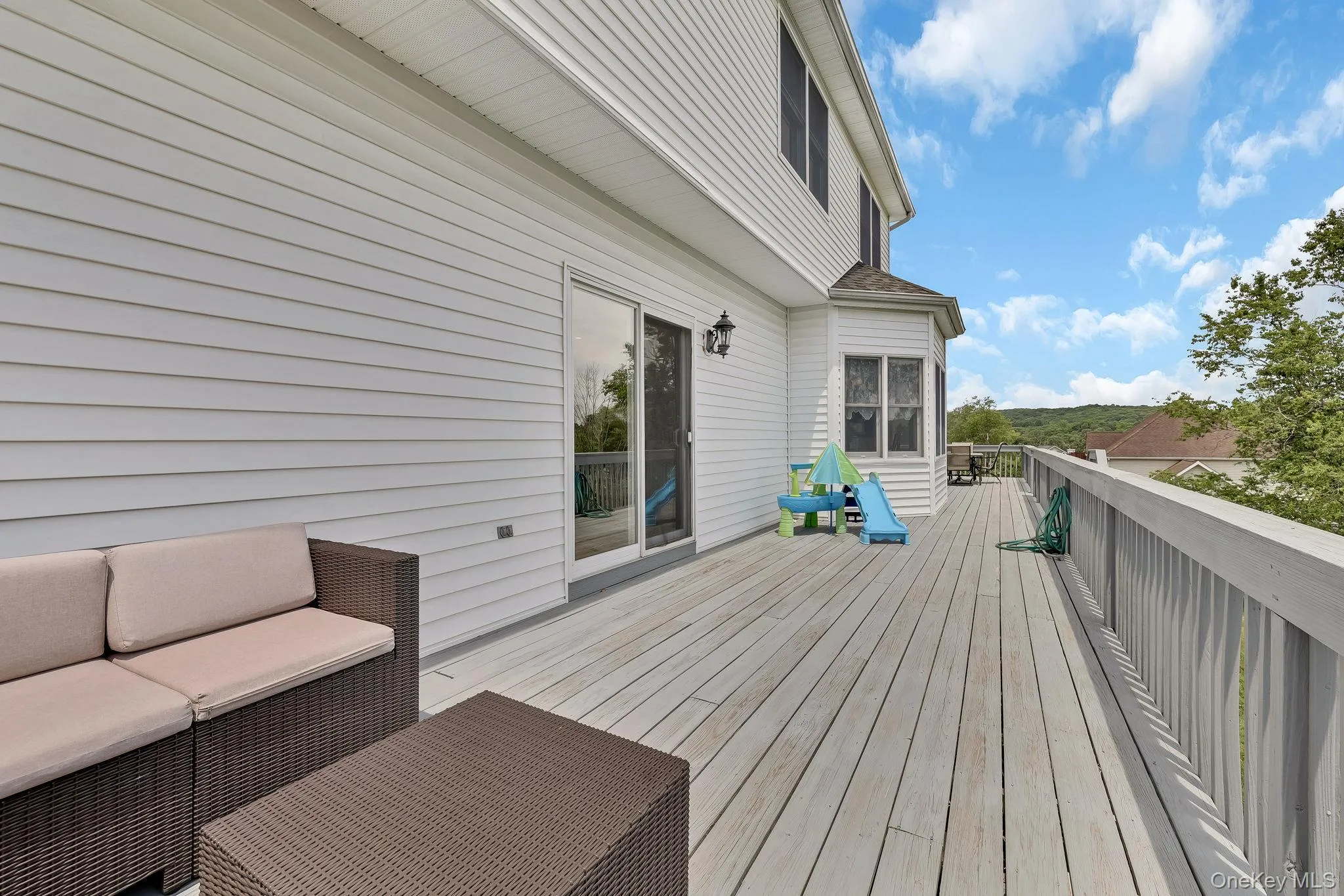 Back Decking for Everyone's Enjoyment Back Decking for Everyone's Enjoyment