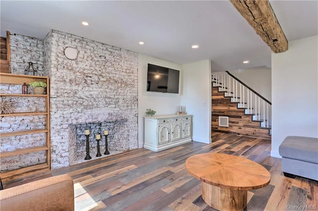 207 Plank Road, Minisink, NY, 3 Bedrooms Bedrooms, 4 Rooms Rooms,1 BathroomBathrooms,Residential Lease,For Rent,Plank,0,1000503 207 Plank Road, Minisink, NY, 3 Bedrooms Bedrooms, 4 Rooms Rooms,1 BathroomBathrooms,Residential Lease,For Rent,Plank,0,1000503