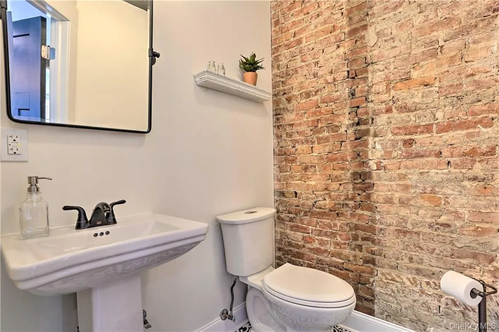 207 Plank Road, Minisink, NY, 3 Bedrooms Bedrooms, 4 Rooms Rooms,1 BathroomBathrooms,Residential Lease,For Rent,Plank,0,1000503 207 Plank Road, Minisink, NY, 3 Bedrooms Bedrooms, 4 Rooms Rooms,1 BathroomBathrooms,Residential Lease,For Rent,Plank,0,1000503