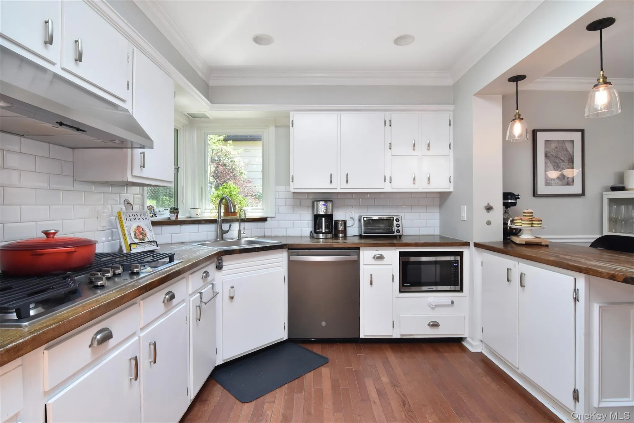 26 Riverview Avenue, Greenburgh, NY, 4 Bedrooms Bedrooms, 8 Rooms Rooms,2 BathroomsBathrooms,Residential Lease,For Rent,Riverview,0,1000504 26 Riverview Avenue, Greenburgh, NY, 4 Bedrooms Bedrooms, 8 Rooms Rooms,2 BathroomsBathrooms,Residential Lease,For Rent,Riverview,0,1000504