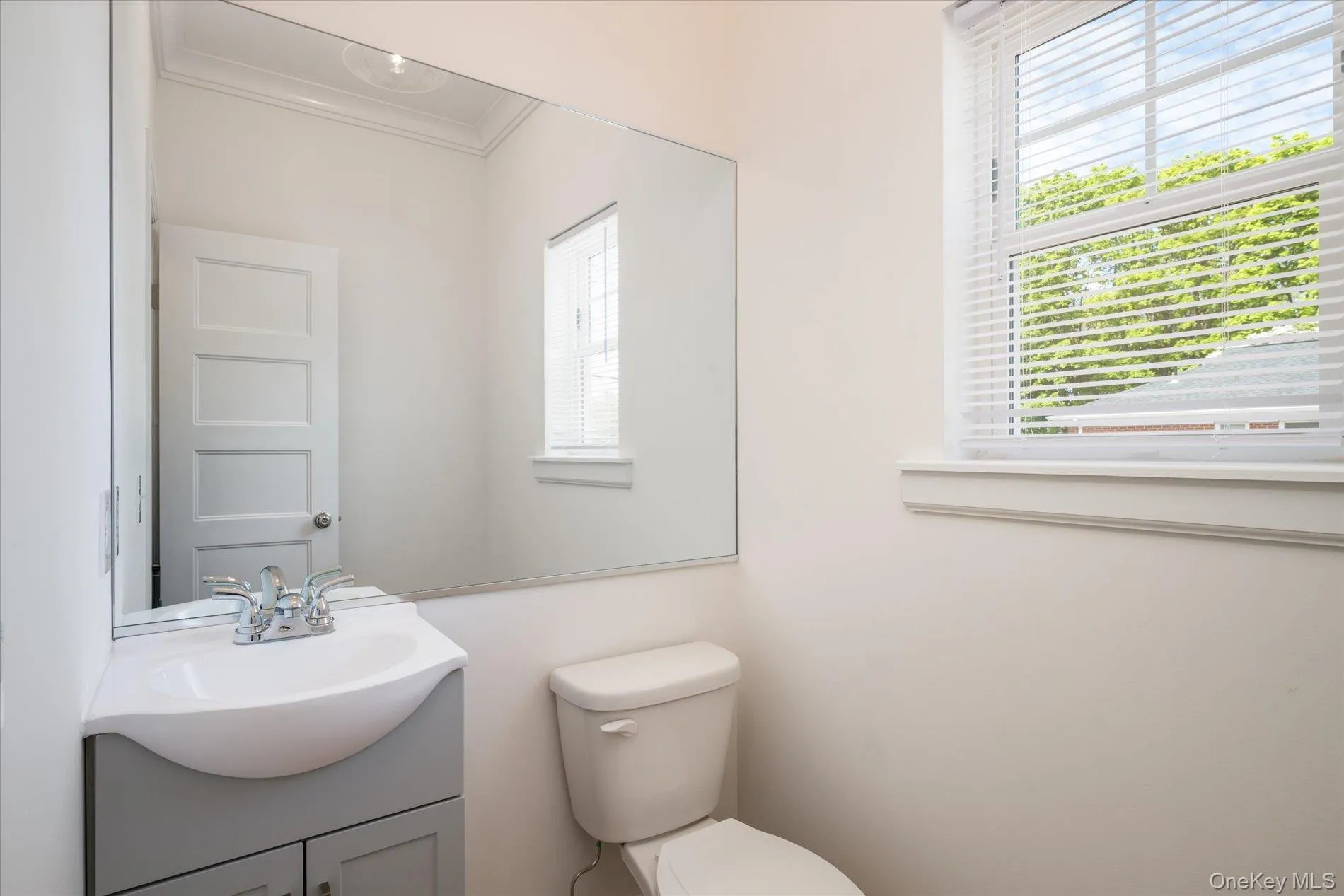 158 Mount Vernon Avenue, Brookhaven, NY, 4 Bedrooms Bedrooms, 8 Rooms Rooms,2 BathroomsBathrooms,Residential,For Rent,Mount Vernon,0,1000509 158 Mount Vernon Avenue, Brookhaven, NY, 4 Bedrooms Bedrooms, 8 Rooms Rooms,2 BathroomsBathrooms,Residential,For Rent,Mount Vernon,0,1000509