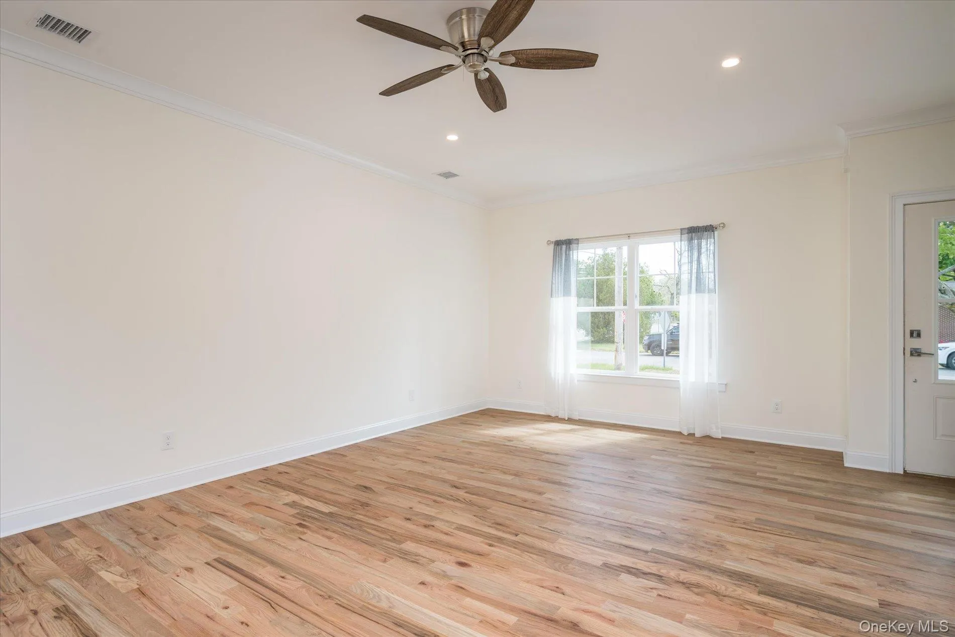 158 Mount Vernon Avenue, Brookhaven, NY, 4 Bedrooms Bedrooms, 8 Rooms Rooms,2 BathroomsBathrooms,Residential,For Rent,Mount Vernon,0,1000509 158 Mount Vernon Avenue, Brookhaven, NY, 4 Bedrooms Bedrooms, 8 Rooms Rooms,2 BathroomsBathrooms,Residential,For Rent,Mount Vernon,0,1000509