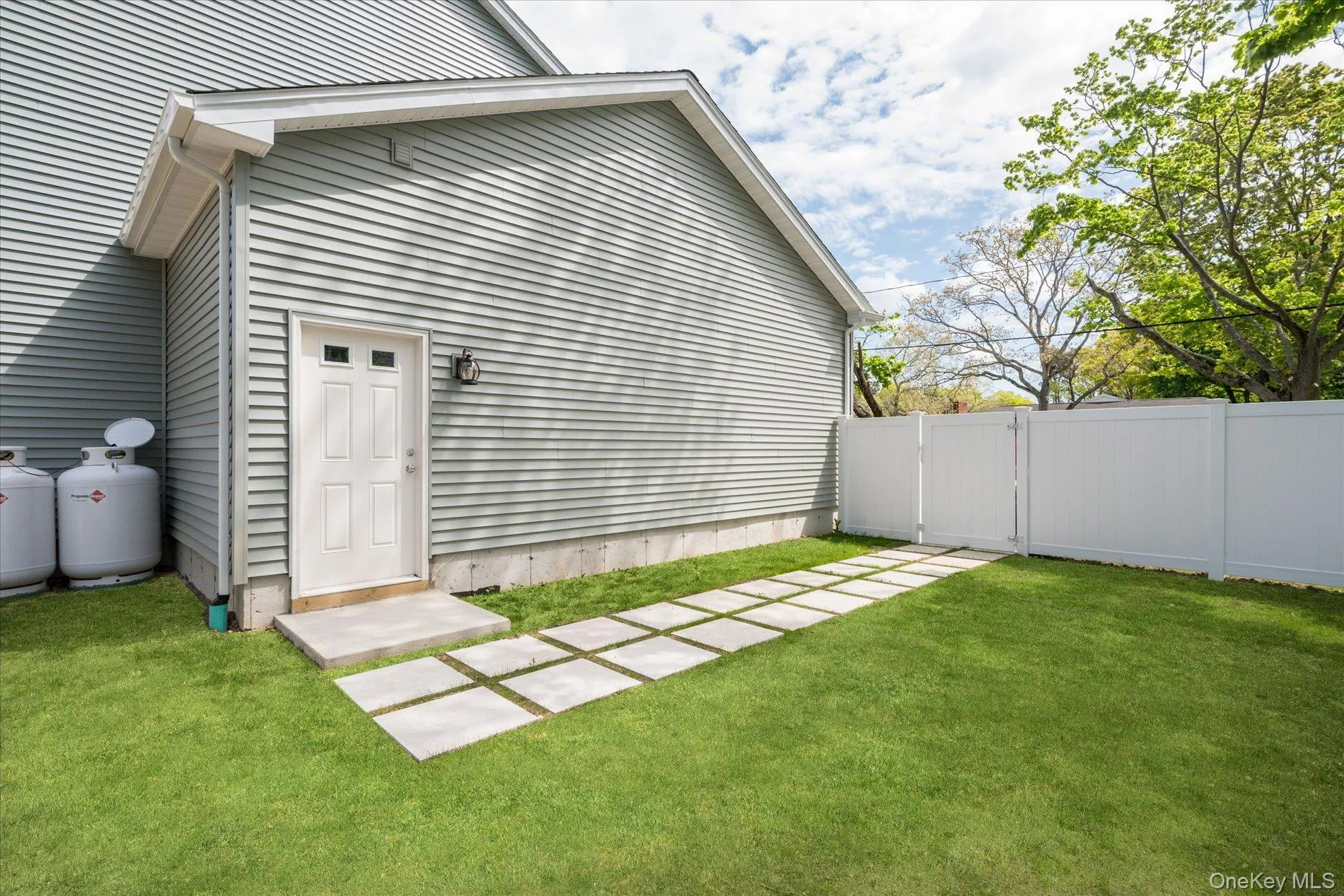 158 Mount Vernon Avenue, Brookhaven, NY, 4 Bedrooms Bedrooms, 8 Rooms Rooms,2 BathroomsBathrooms,Residential,For Rent,Mount Vernon,0,1000509 158 Mount Vernon Avenue, Brookhaven, NY, 4 Bedrooms Bedrooms, 8 Rooms Rooms,2 BathroomsBathrooms,Residential,For Rent,Mount Vernon,0,1000509