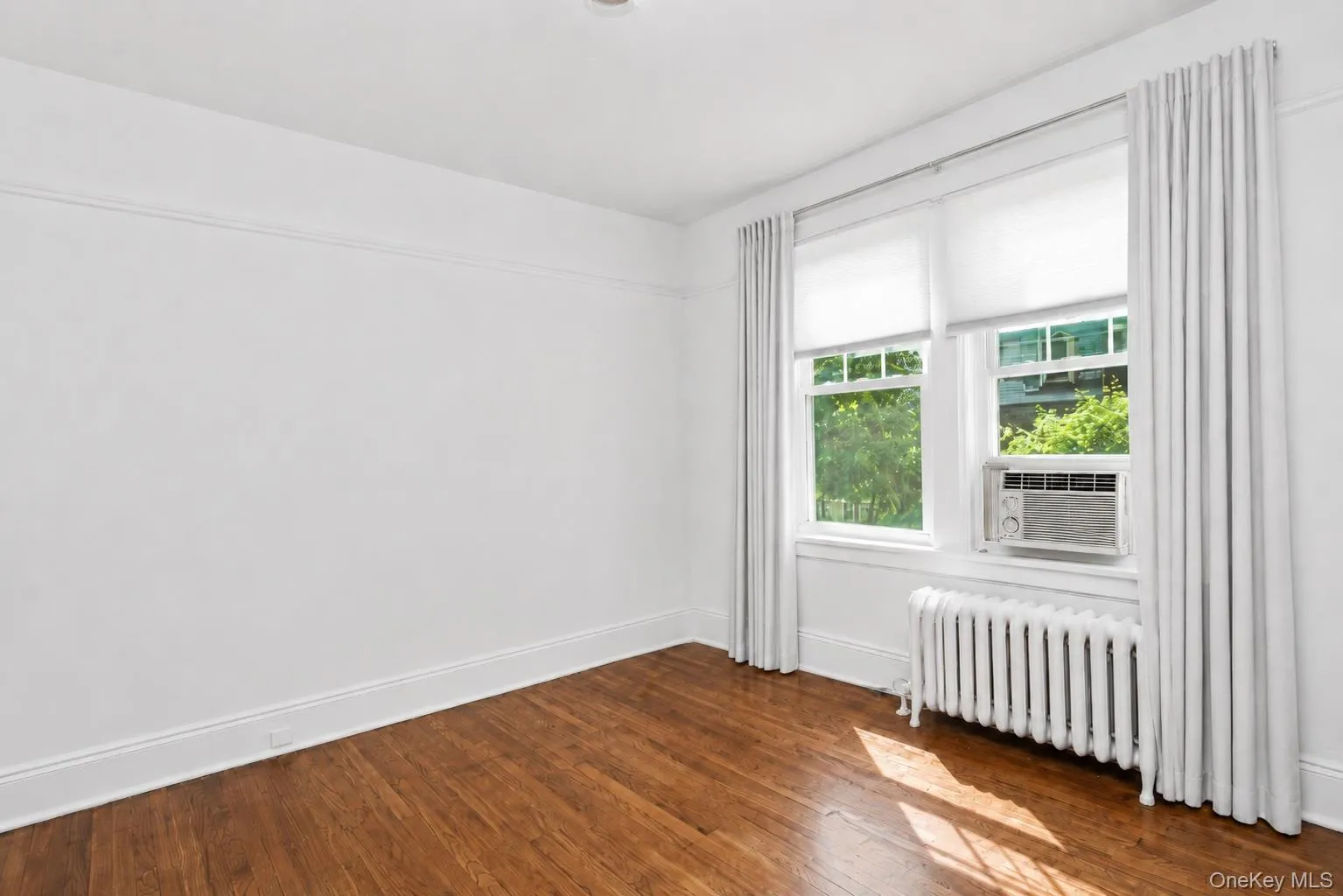 15-17 Chestnut Street, Greenburgh, NY, 2 Bedrooms Bedrooms, 6 Rooms Rooms,1 BathroomBathrooms,Residential Lease,For Rent,Chestnut,0,1000512 15-17 Chestnut Street, Greenburgh, NY, 2 Bedrooms Bedrooms, 6 Rooms Rooms,1 BathroomBathrooms,Residential Lease,For Rent,Chestnut,0,1000512