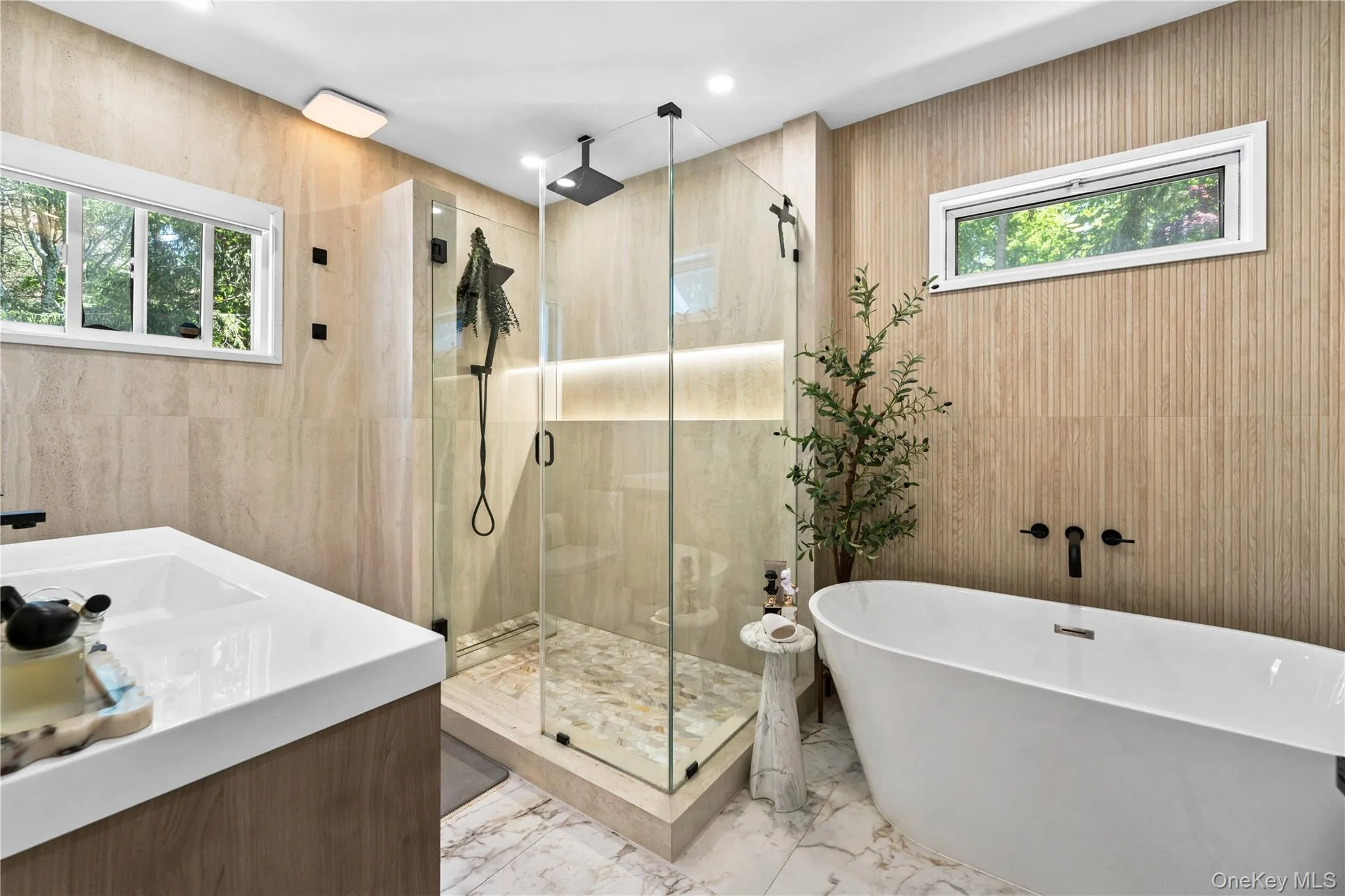 5 Windsor Lane, Huntington, NY, 3 Bedrooms Bedrooms, 9 Rooms Rooms,1 BathroomBathrooms,Residential,For Rent,Windsor,0,1000517 5 Windsor Lane, Huntington, NY, 3 Bedrooms Bedrooms, 9 Rooms Rooms,1 BathroomBathrooms,Residential,For Rent,Windsor,0,1000517