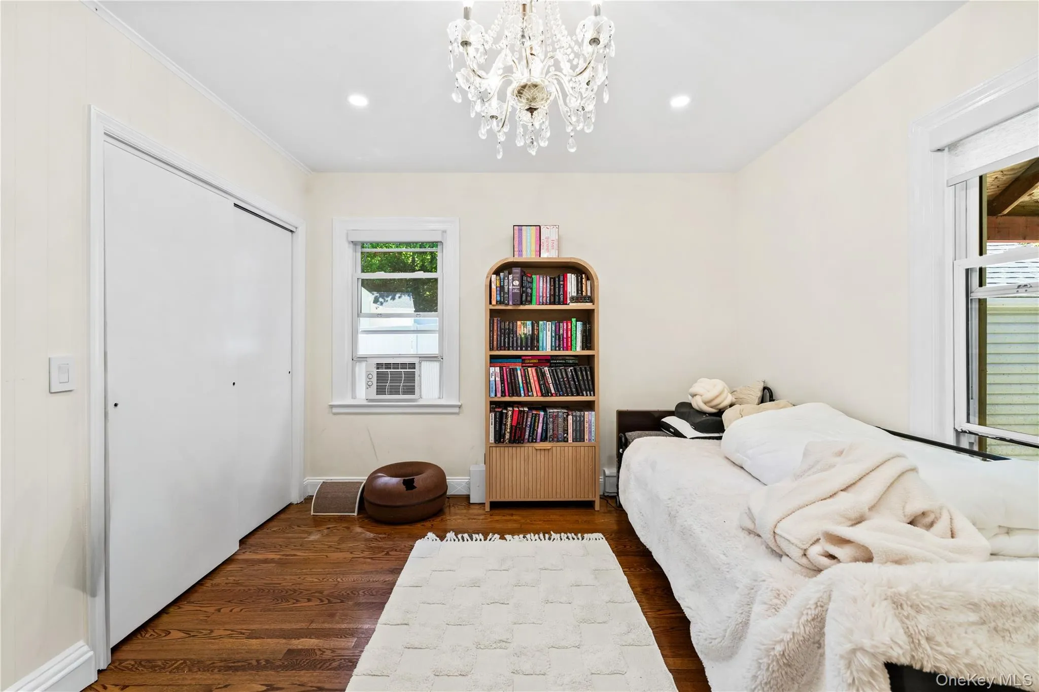 5 Windsor Lane, Huntington, NY, 3 Bedrooms Bedrooms, 9 Rooms Rooms,1 BathroomBathrooms,Residential,For Rent,Windsor,0,1000517 5 Windsor Lane, Huntington, NY, 3 Bedrooms Bedrooms, 9 Rooms Rooms,1 BathroomBathrooms,Residential,For Rent,Windsor,0,1000517