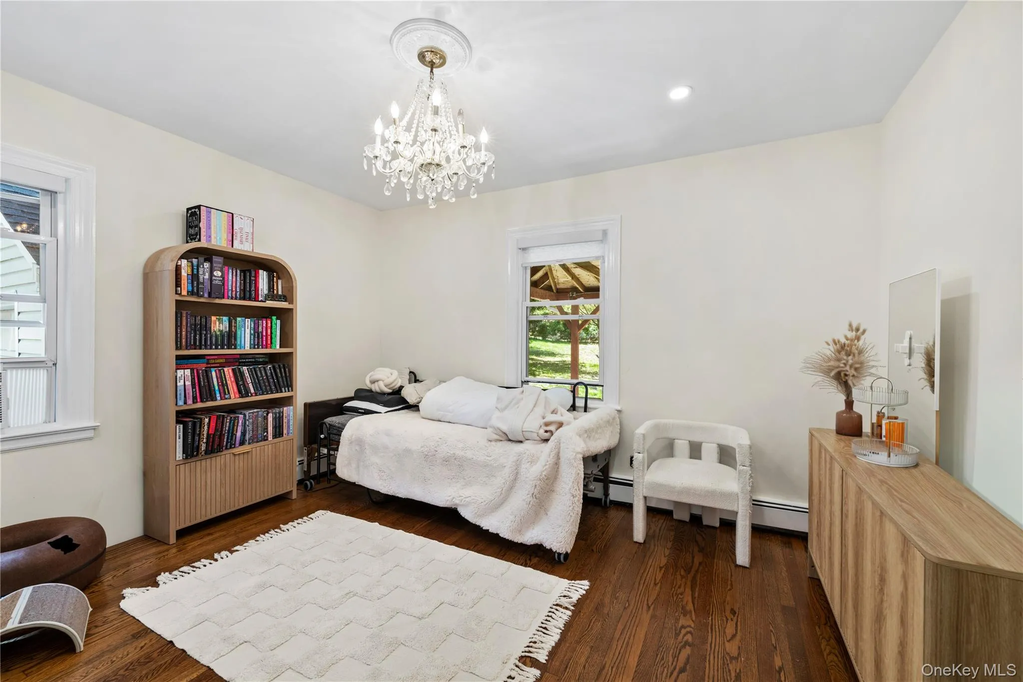 5 Windsor Lane, Huntington, NY, 3 Bedrooms Bedrooms, 9 Rooms Rooms,1 BathroomBathrooms,Residential,For Rent,Windsor,0,1000517 5 Windsor Lane, Huntington, NY, 3 Bedrooms Bedrooms, 9 Rooms Rooms,1 BathroomBathrooms,Residential,For Rent,Windsor,0,1000517