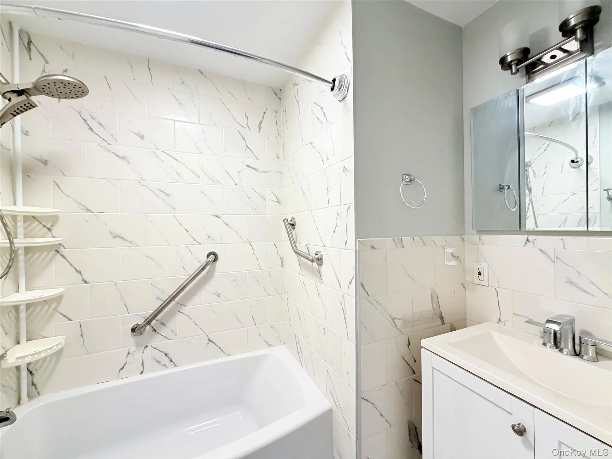 14407 101st Avenue, New York, NY, 2 Bedrooms Bedrooms, 4 Rooms Rooms,1 BathroomBathrooms,Residential Lease,For Rent,101st,0,1000521 14407 101st Avenue, New York, NY, 2 Bedrooms Bedrooms, 4 Rooms Rooms,1 BathroomBathrooms,Residential Lease,For Rent,101st,0,1000521