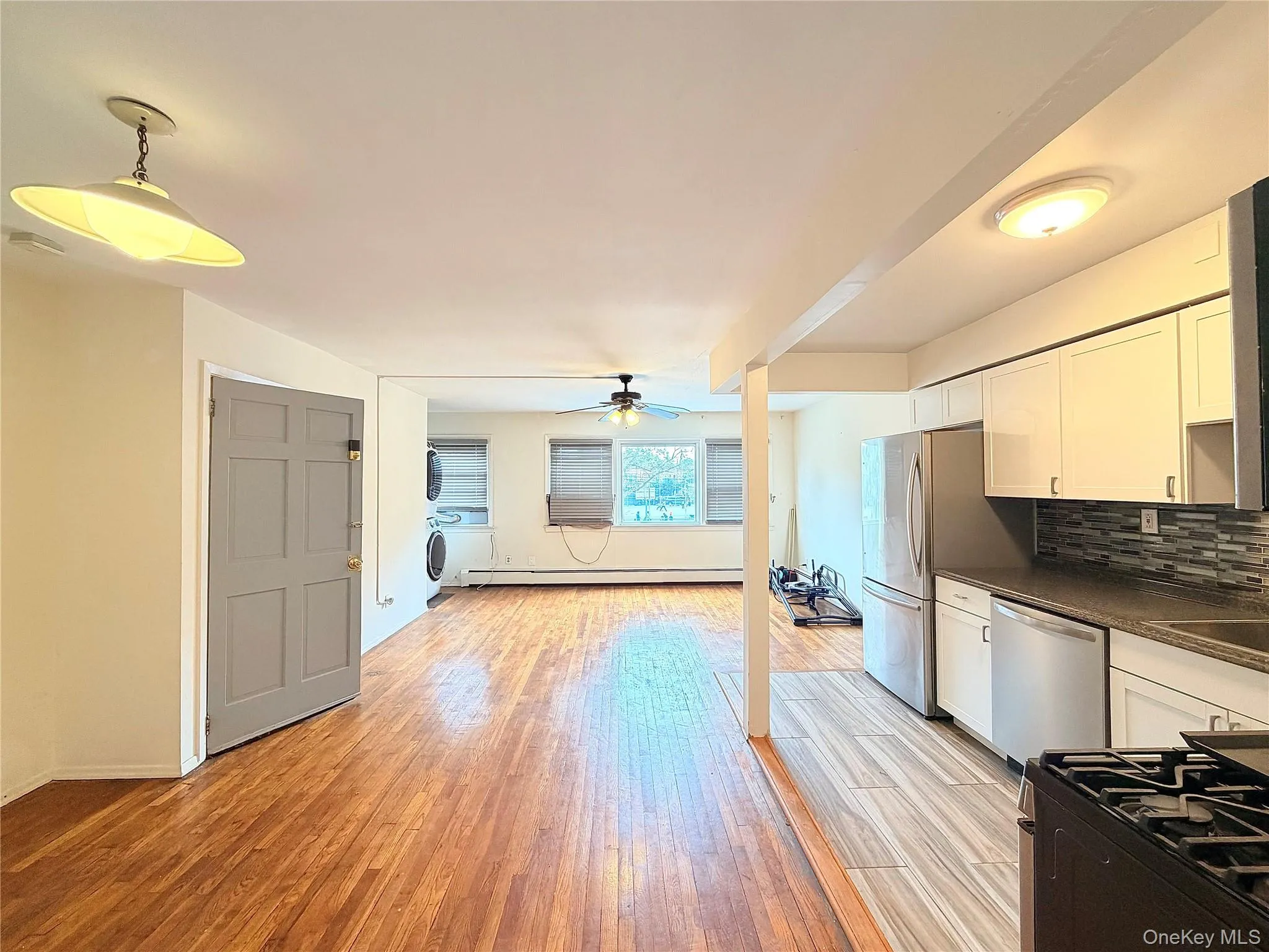 14407 101st Avenue, New York, NY, 2 Bedrooms Bedrooms, 4 Rooms Rooms,1 BathroomBathrooms,Residential Lease,For Rent,101st,0,1000521 14407 101st Avenue, New York, NY, 2 Bedrooms Bedrooms, 4 Rooms Rooms,1 BathroomBathrooms,Residential Lease,For Rent,101st,0,1000521