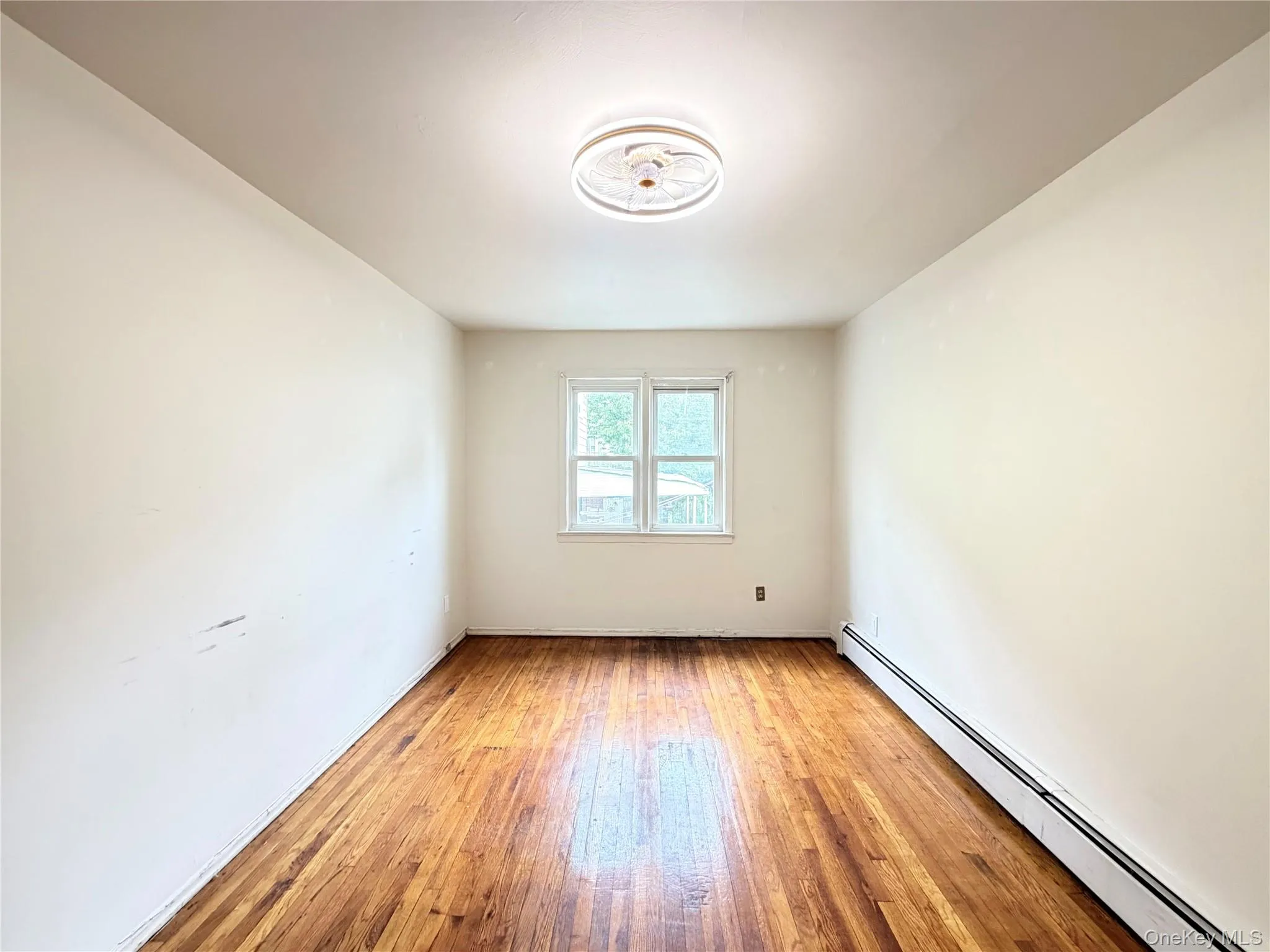 14407 101st Avenue, New York, NY, 2 Bedrooms Bedrooms, 4 Rooms Rooms,1 BathroomBathrooms,Residential Lease,For Rent,101st,0,1000521 14407 101st Avenue, New York, NY, 2 Bedrooms Bedrooms, 4 Rooms Rooms,1 BathroomBathrooms,Residential Lease,For Rent,101st,0,1000521