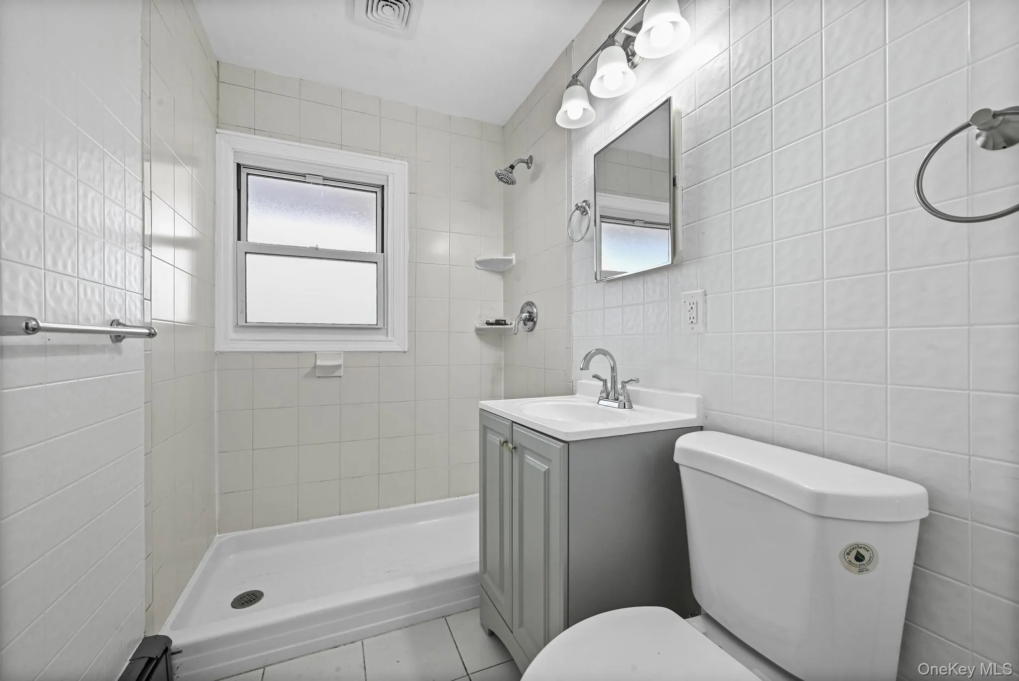 28 Candle Lane, Hempstead, NY, 7 Bedrooms Bedrooms, 10 Rooms Rooms,2 BathroomsBathrooms,Residential,For Rent,Candle,0,1000535 28 Candle Lane, Hempstead, NY, 7 Bedrooms Bedrooms, 10 Rooms Rooms,2 BathroomsBathrooms,Residential,For Rent,Candle,0,1000535