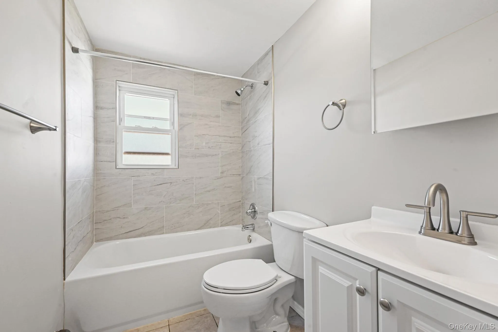 28 Candle Lane, Hempstead, NY, 7 Bedrooms Bedrooms, 10 Rooms Rooms,2 BathroomsBathrooms,Residential,For Rent,Candle,0,1000535 28 Candle Lane, Hempstead, NY, 7 Bedrooms Bedrooms, 10 Rooms Rooms,2 BathroomsBathrooms,Residential,For Rent,Candle,0,1000535