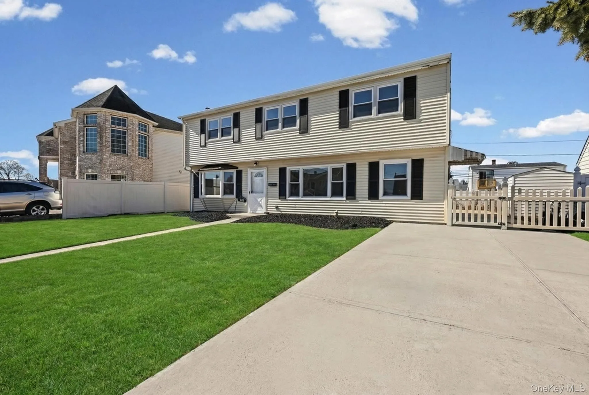 28 Candle Lane, Hempstead, NY, 7 Bedrooms Bedrooms, 10 Rooms Rooms,2 BathroomsBathrooms,Residential,For Rent,Candle,0,1000535 28 Candle Lane, Hempstead, NY, 7 Bedrooms Bedrooms, 10 Rooms Rooms,2 BathroomsBathrooms,Residential,For Rent,Candle,0,1000535