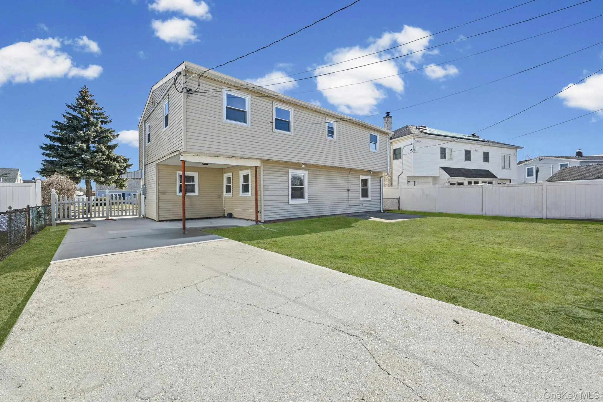 28 Candle Lane, Hempstead, NY, 7 Bedrooms Bedrooms, 10 Rooms Rooms,2 BathroomsBathrooms,Residential,For Rent,Candle,0,1000535 28 Candle Lane, Hempstead, NY, 7 Bedrooms Bedrooms, 10 Rooms Rooms,2 BathroomsBathrooms,Residential,For Rent,Candle,0,1000535