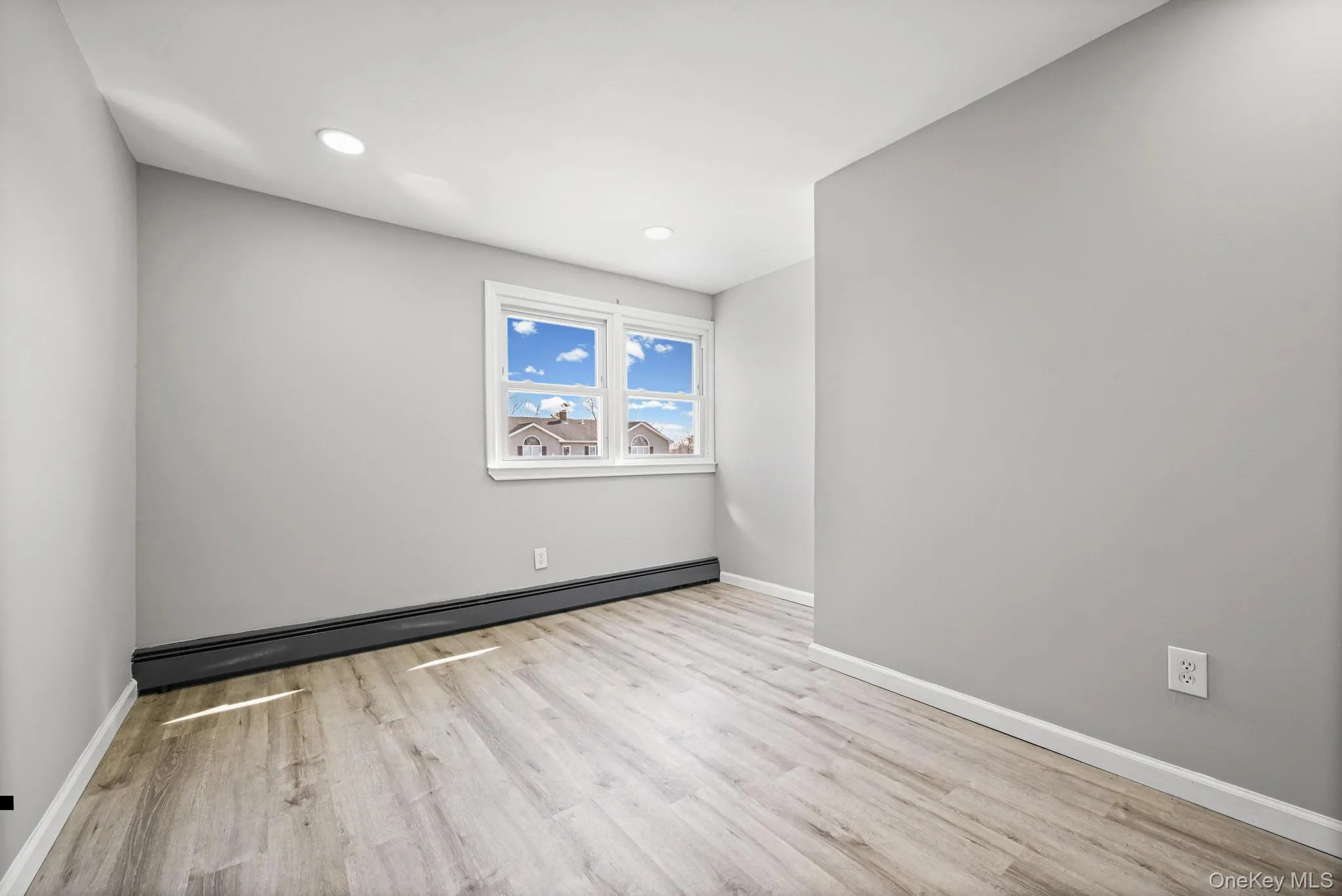 28 Candle Lane, Hempstead, NY, 7 Bedrooms Bedrooms, 10 Rooms Rooms,2 BathroomsBathrooms,Residential,For Rent,Candle,0,1000535 28 Candle Lane, Hempstead, NY, 7 Bedrooms Bedrooms, 10 Rooms Rooms,2 BathroomsBathrooms,Residential,For Rent,Candle,0,1000535