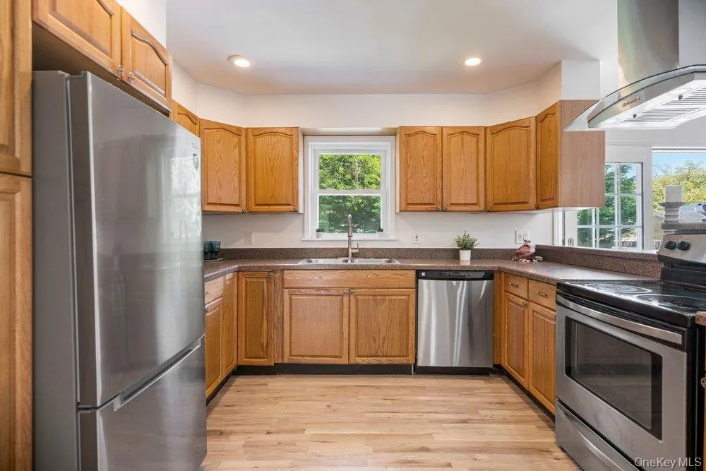 225 Walker Avenue, Brookhaven, NY, 3 Bedrooms Bedrooms, 7 Rooms Rooms,1 BathroomBathrooms,Residential,For Rent,Walker,0,1000536 225 Walker Avenue, Brookhaven, NY, 3 Bedrooms Bedrooms, 7 Rooms Rooms,1 BathroomBathrooms,Residential,For Rent,Walker,0,1000536