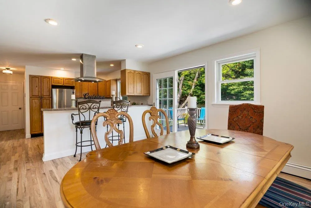 225 Walker Avenue, Brookhaven, NY, 3 Bedrooms Bedrooms, 7 Rooms Rooms,1 BathroomBathrooms,Residential,For Rent,Walker,0,1000536 225 Walker Avenue, Brookhaven, NY, 3 Bedrooms Bedrooms, 7 Rooms Rooms,1 BathroomBathrooms,Residential,For Rent,Walker,0,1000536