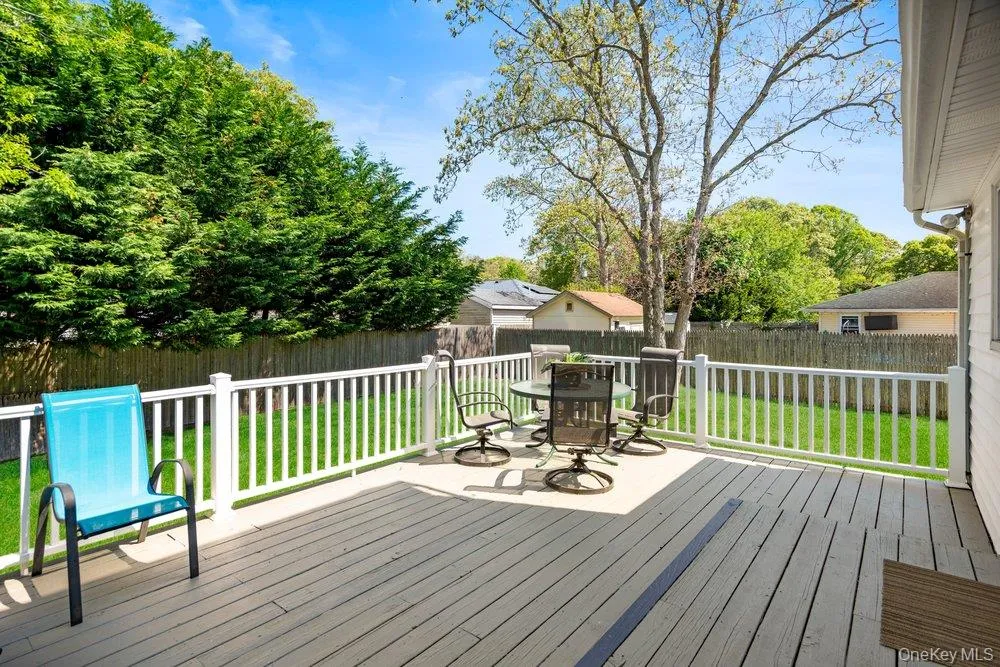 225 Walker Avenue, Brookhaven, NY, 3 Bedrooms Bedrooms, 7 Rooms Rooms,1 BathroomBathrooms,Residential,For Rent,Walker,0,1000536 225 Walker Avenue, Brookhaven, NY, 3 Bedrooms Bedrooms, 7 Rooms Rooms,1 BathroomBathrooms,Residential,For Rent,Walker,0,1000536