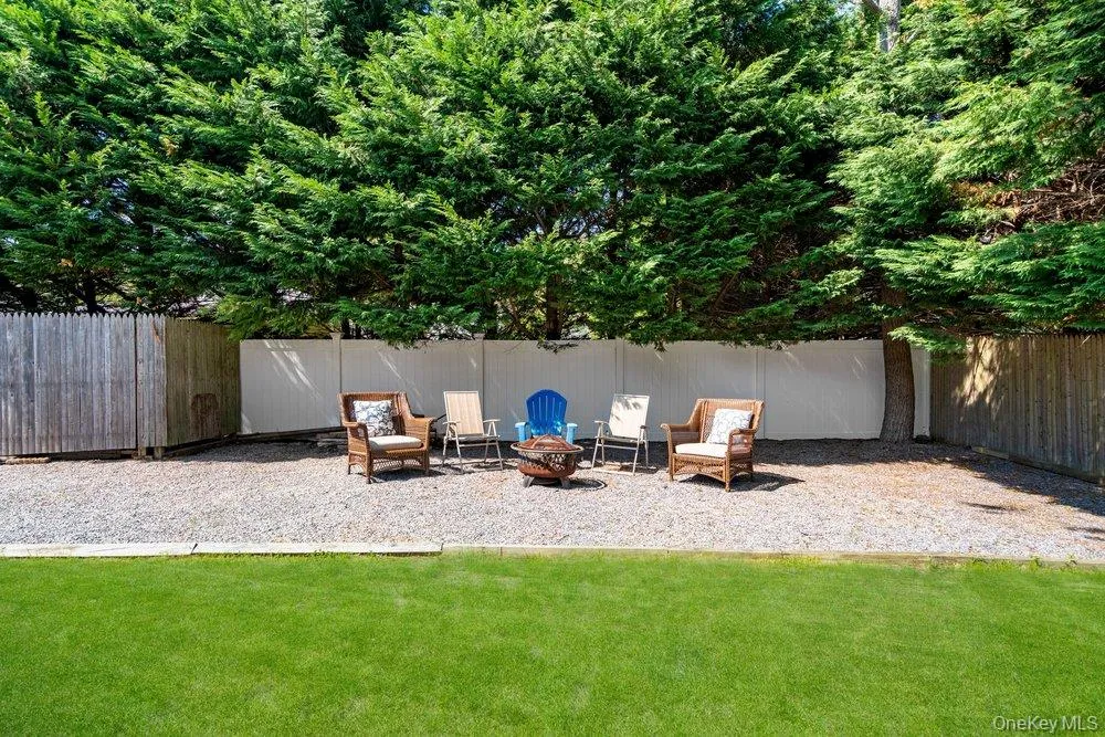 225 Walker Avenue, Brookhaven, NY, 3 Bedrooms Bedrooms, 7 Rooms Rooms,1 BathroomBathrooms,Residential,For Rent,Walker,0,1000536 225 Walker Avenue, Brookhaven, NY, 3 Bedrooms Bedrooms, 7 Rooms Rooms,1 BathroomBathrooms,Residential,For Rent,Walker,0,1000536