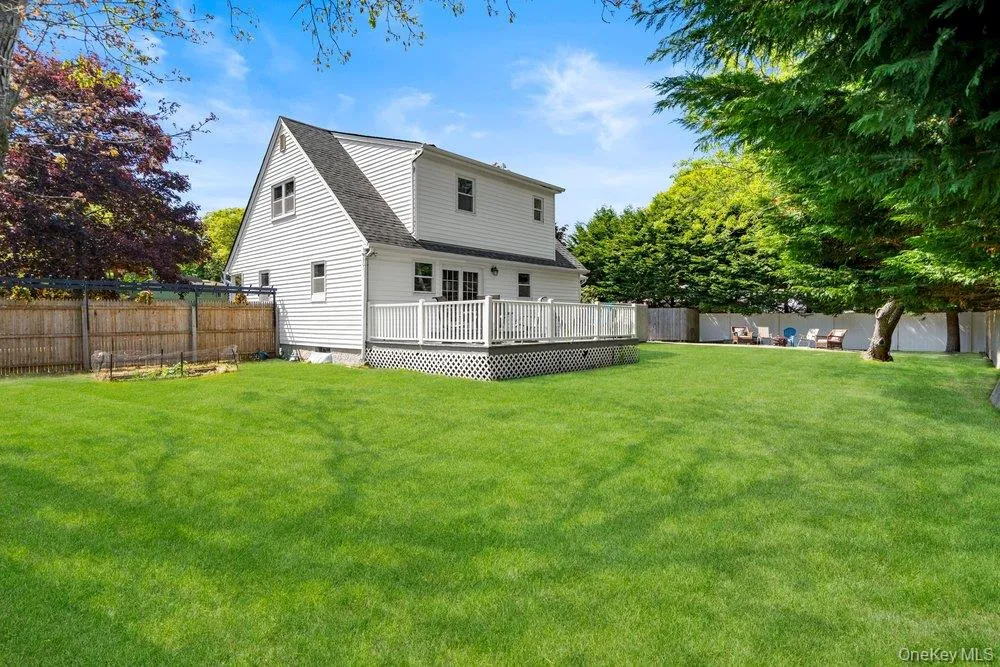 225 Walker Avenue, Brookhaven, NY, 3 Bedrooms Bedrooms, 7 Rooms Rooms,1 BathroomBathrooms,Residential,For Rent,Walker,0,1000536 225 Walker Avenue, Brookhaven, NY, 3 Bedrooms Bedrooms, 7 Rooms Rooms,1 BathroomBathrooms,Residential,For Rent,Walker,0,1000536