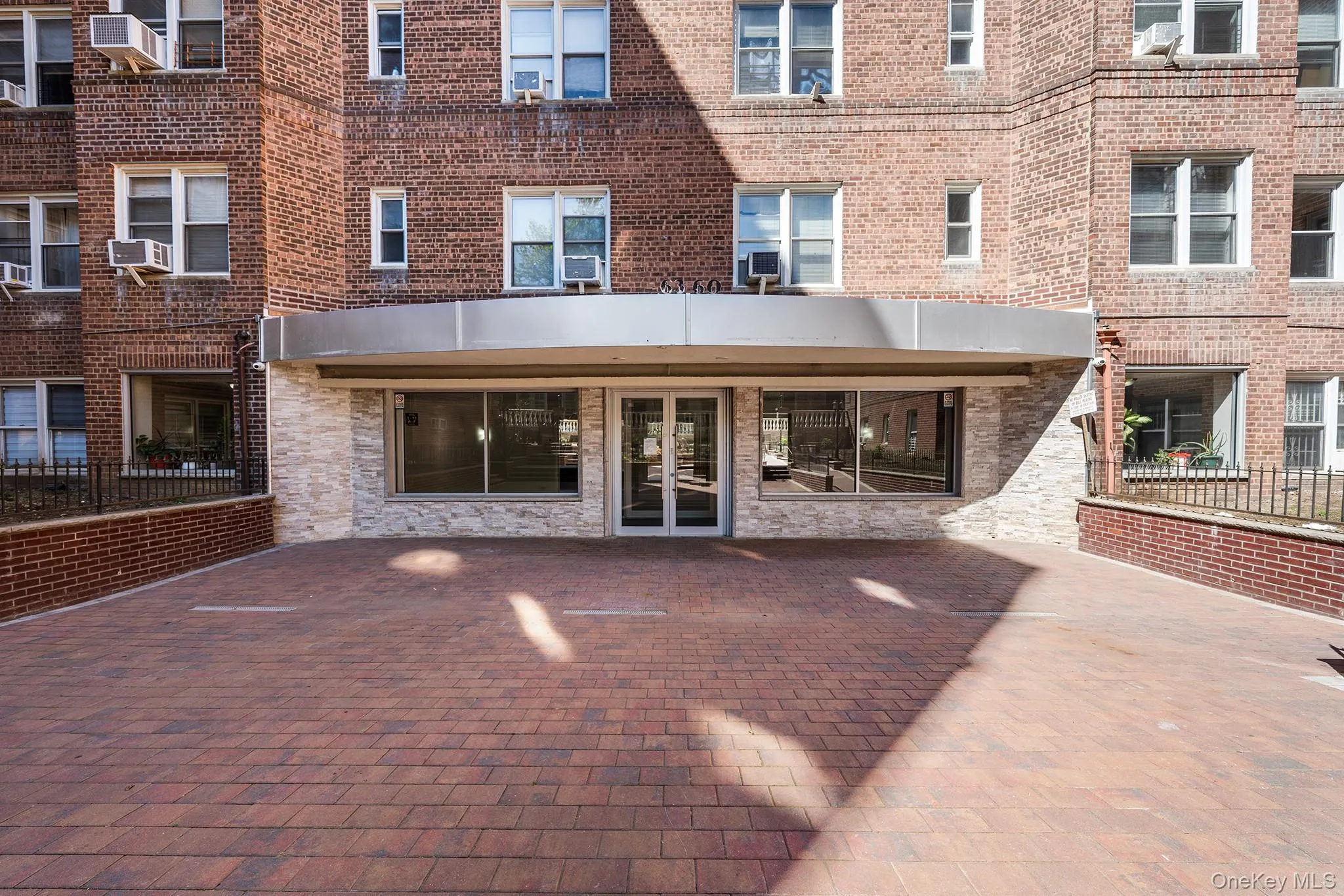 6360 102nd Street, New York, NY, 2 Bedrooms Bedrooms, 4 Rooms Rooms,1 BathroomBathrooms,Residential Sale,For Rent,102nd,0,1000539 6360 102nd Street, New York, NY, 2 Bedrooms Bedrooms, 4 Rooms Rooms,1 BathroomBathrooms,Residential Sale,For Rent,102nd,0,1000539