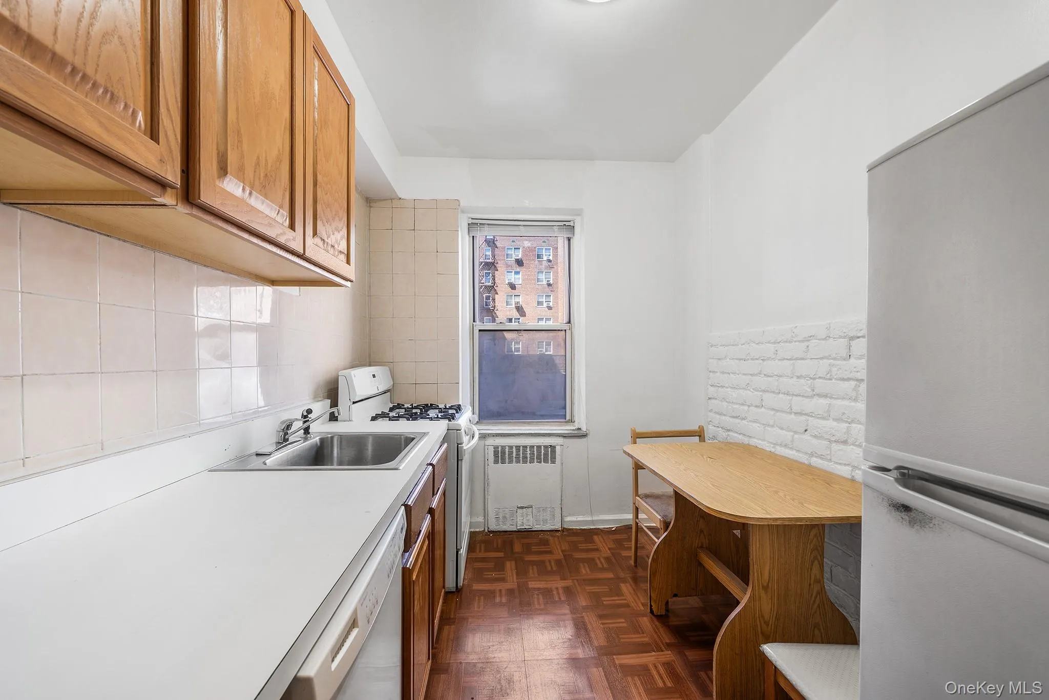 6360 102nd Street, New York, NY, 2 Bedrooms Bedrooms, 4 Rooms Rooms,1 BathroomBathrooms,Residential Sale,For Rent,102nd,0,1000539 6360 102nd Street, New York, NY, 2 Bedrooms Bedrooms, 4 Rooms Rooms,1 BathroomBathrooms,Residential Sale,For Rent,102nd,0,1000539