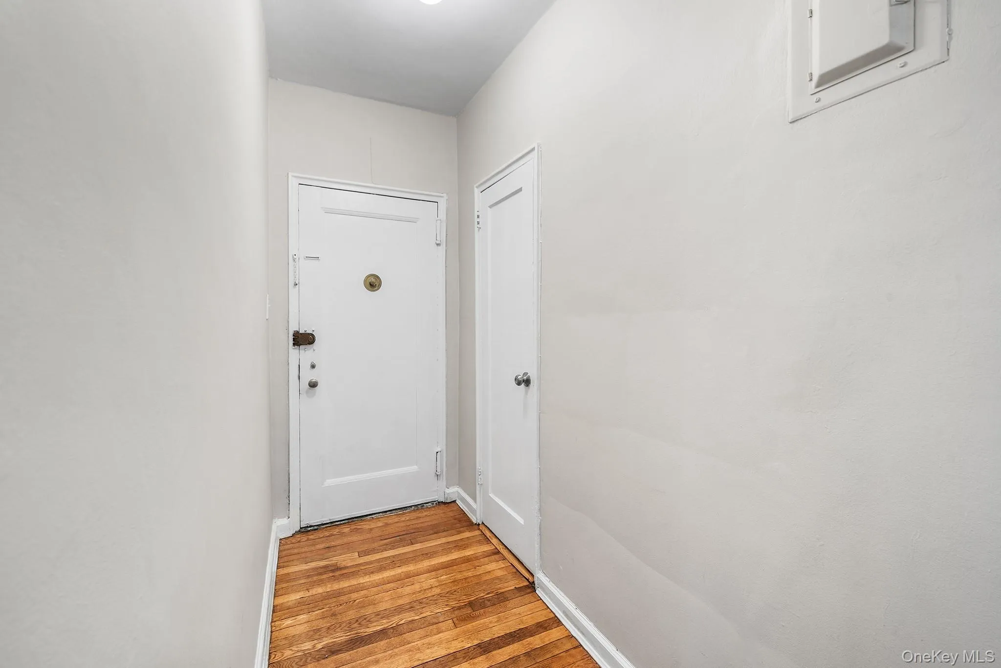 6360 102nd Street, New York, NY, 2 Bedrooms Bedrooms, 4 Rooms Rooms,1 BathroomBathrooms,Residential Sale,For Rent,102nd,0,1000539 6360 102nd Street, New York, NY, 2 Bedrooms Bedrooms, 4 Rooms Rooms,1 BathroomBathrooms,Residential Sale,For Rent,102nd,0,1000539