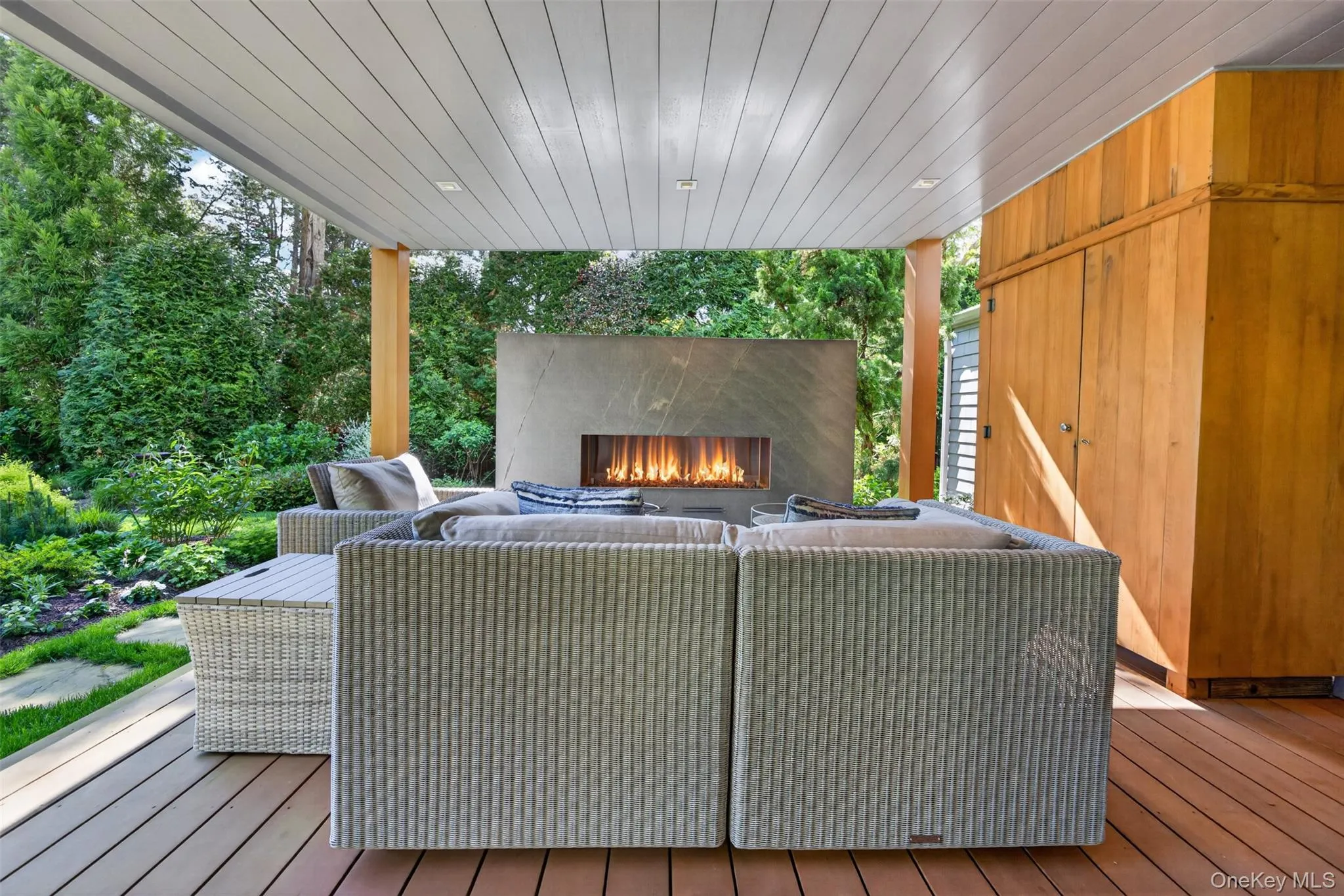 95 Tyrone Drive, East Hampton, NY, 3 Bedrooms Bedrooms, 5 Rooms Rooms,2 BathroomsBathrooms,Residential,For Rent,Tyrone,0,1000541 95 Tyrone Drive, East Hampton, NY, 3 Bedrooms Bedrooms, 5 Rooms Rooms,2 BathroomsBathrooms,Residential,For Rent,Tyrone,0,1000541