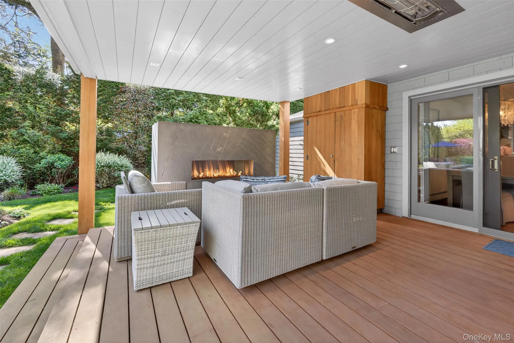 95 Tyrone Drive, East Hampton, NY, 3 Bedrooms Bedrooms, 5 Rooms Rooms,2 BathroomsBathrooms,Residential,For Rent,Tyrone,0,1000541 95 Tyrone Drive, East Hampton, NY, 3 Bedrooms Bedrooms, 5 Rooms Rooms,2 BathroomsBathrooms,Residential,For Rent,Tyrone,0,1000541