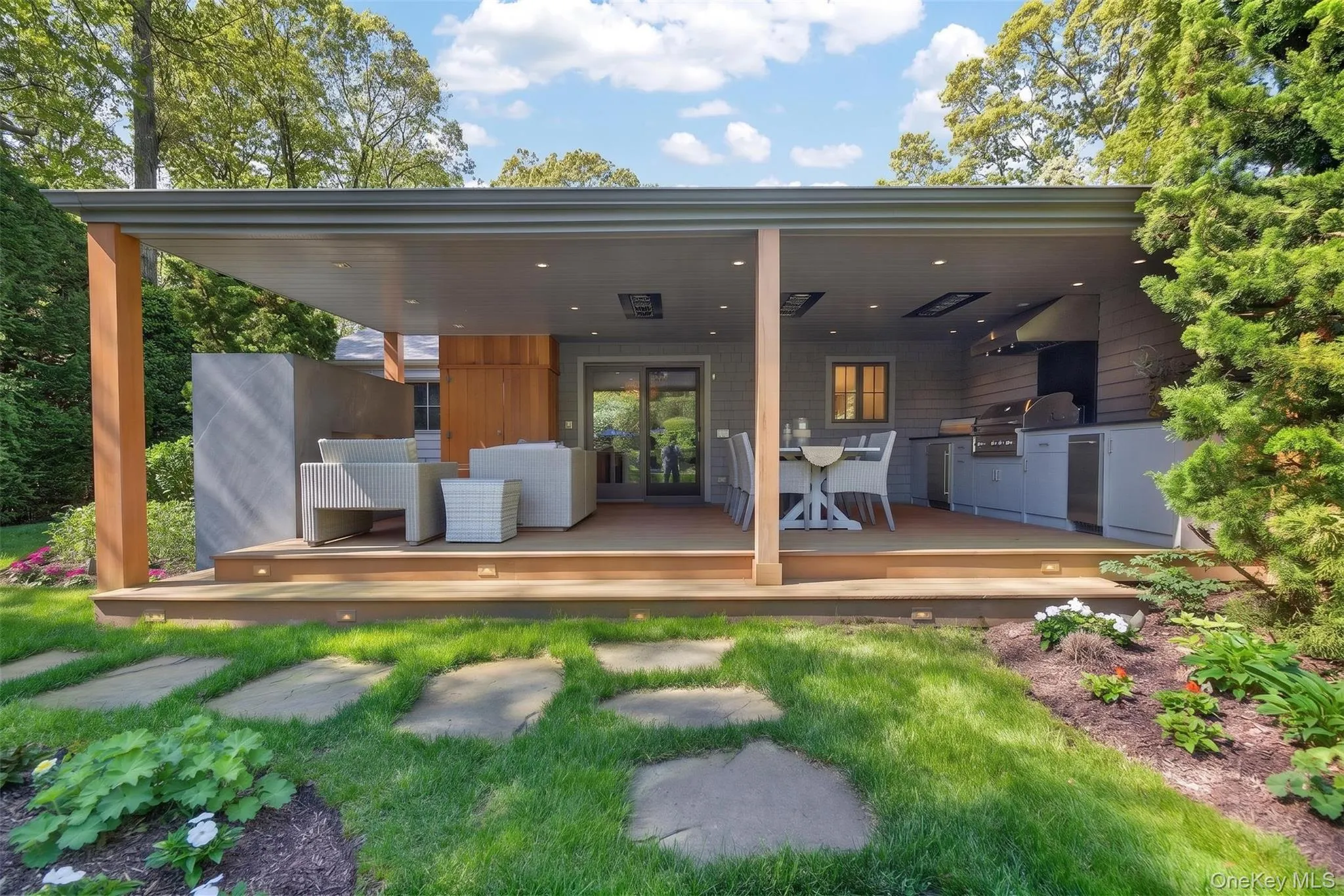 95 Tyrone Drive, East Hampton, NY, 3 Bedrooms Bedrooms, 5 Rooms Rooms,2 BathroomsBathrooms,Residential,For Rent,Tyrone,0,1000541 95 Tyrone Drive, East Hampton, NY, 3 Bedrooms Bedrooms, 5 Rooms Rooms,2 BathroomsBathrooms,Residential,For Rent,Tyrone,0,1000541