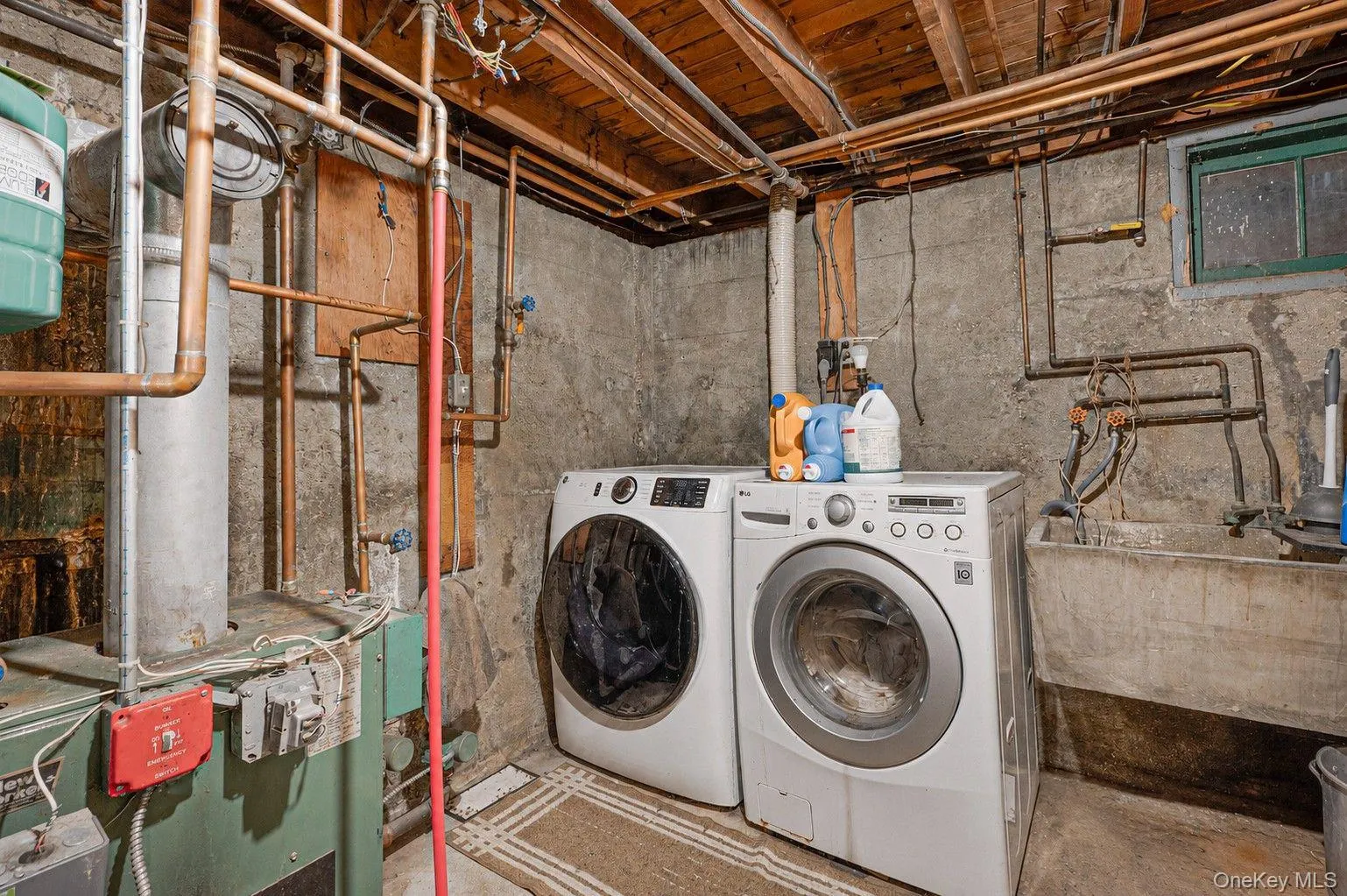 15 Lillian Place, Oyster Bay, NY, 4 Bedrooms Bedrooms, 8 Rooms Rooms,2 BathroomsBathrooms,Residential,For Rent,Lillian,0,1000542 15 Lillian Place, Oyster Bay, NY, 4 Bedrooms Bedrooms, 8 Rooms Rooms,2 BathroomsBathrooms,Residential,For Rent,Lillian,0,1000542