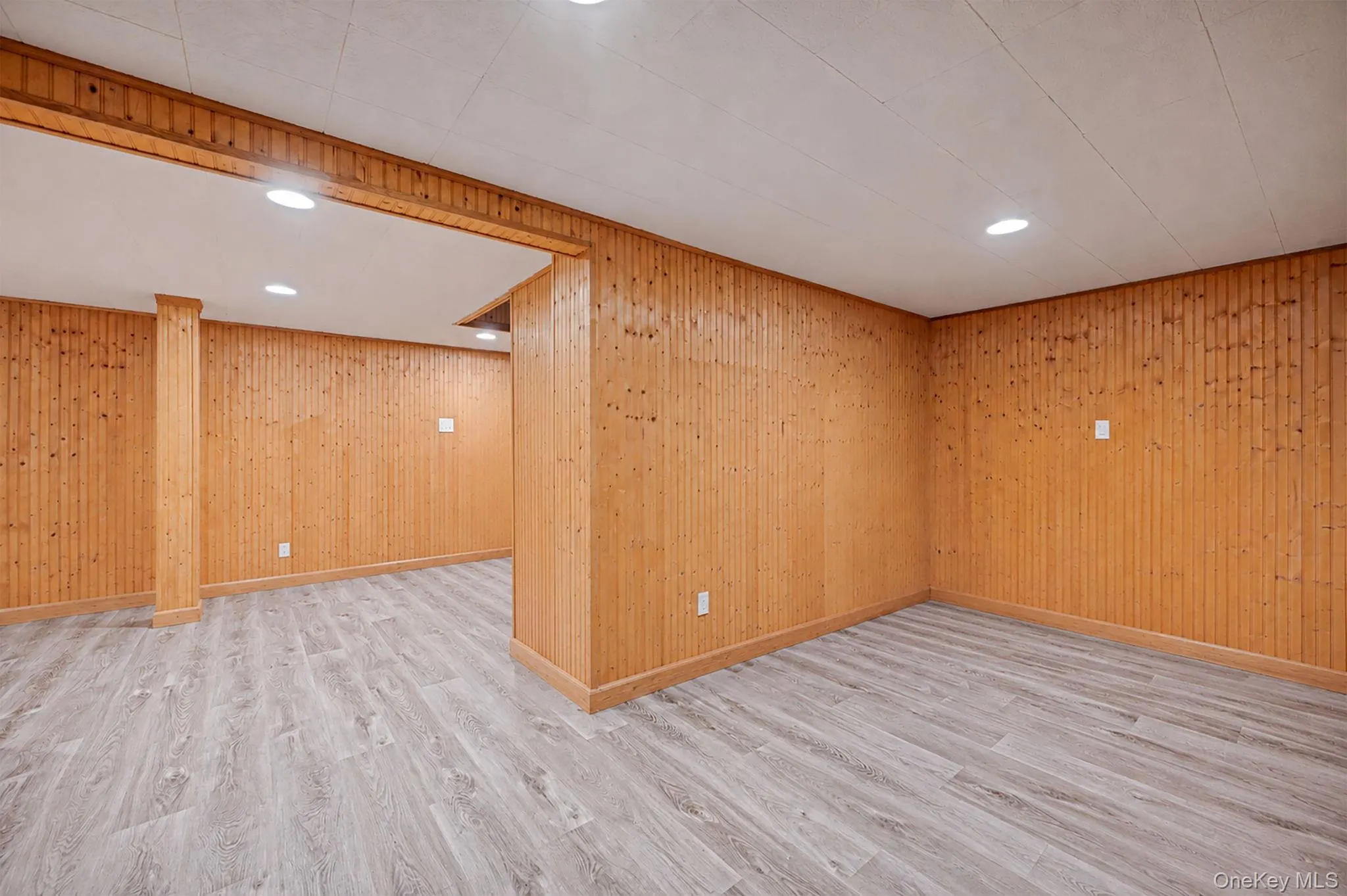 15 Lillian Place, Oyster Bay, NY, 4 Bedrooms Bedrooms, 8 Rooms Rooms,2 BathroomsBathrooms,Residential,For Rent,Lillian,0,1000542 15 Lillian Place, Oyster Bay, NY, 4 Bedrooms Bedrooms, 8 Rooms Rooms,2 BathroomsBathrooms,Residential,For Rent,Lillian,0,1000542