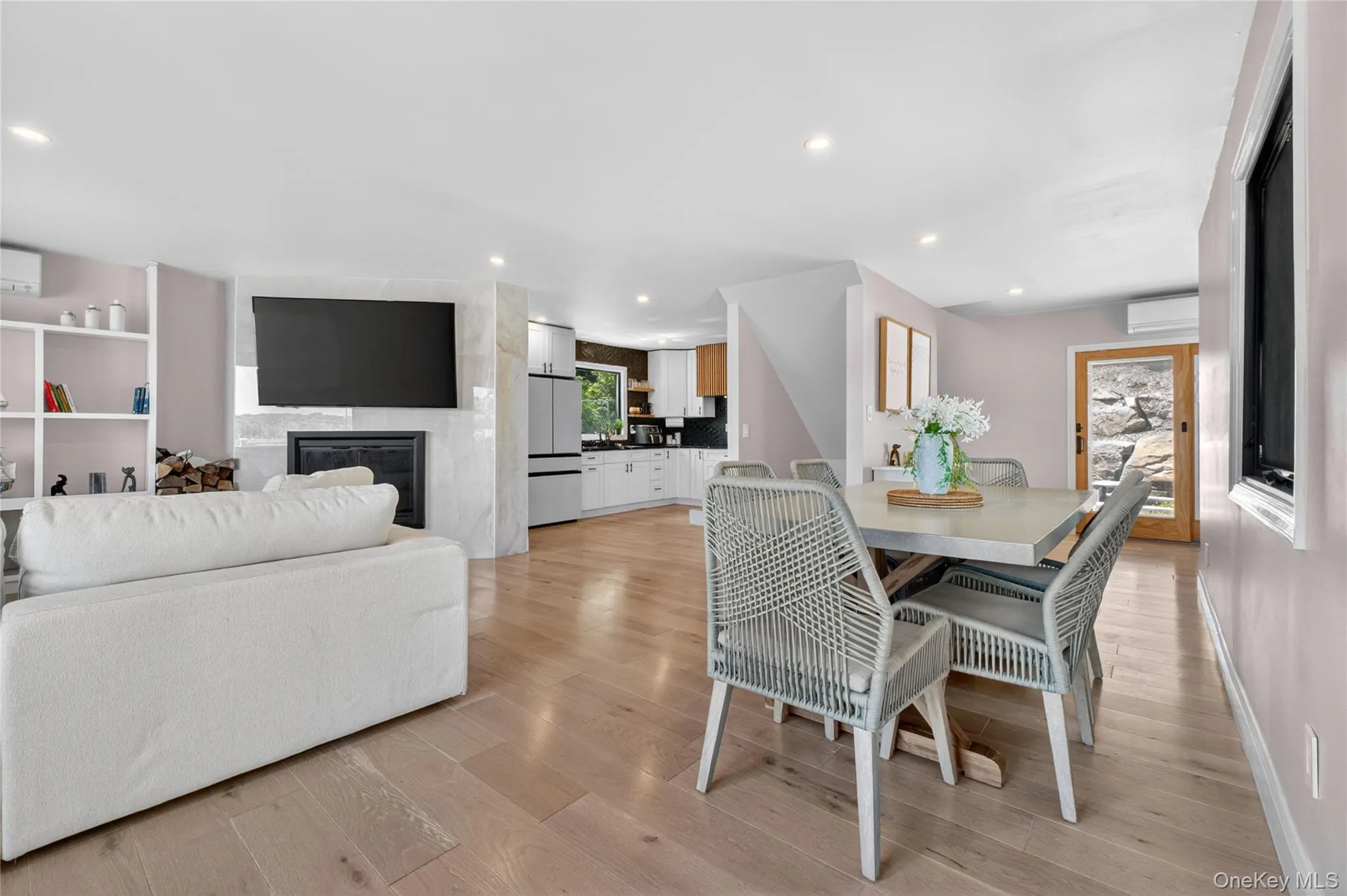175 Lakeshore Drive, Carmel, NY, 3 Bedrooms Bedrooms, 6 Rooms Rooms,3 BathroomsBathrooms,Residential,For Rent,Lakeshore,0,1000547 175 Lakeshore Drive, Carmel, NY, 3 Bedrooms Bedrooms, 6 Rooms Rooms,3 BathroomsBathrooms,Residential,For Rent,Lakeshore,0,1000547