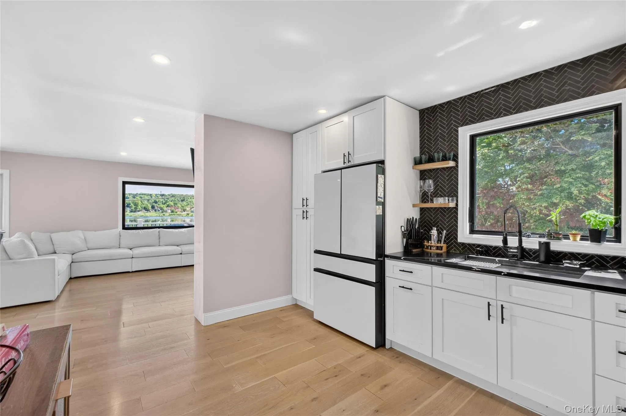 175 Lakeshore Drive, Carmel, NY, 3 Bedrooms Bedrooms, 6 Rooms Rooms,3 BathroomsBathrooms,Residential,For Rent,Lakeshore,0,1000547 175 Lakeshore Drive, Carmel, NY, 3 Bedrooms Bedrooms, 6 Rooms Rooms,3 BathroomsBathrooms,Residential,For Rent,Lakeshore,0,1000547
