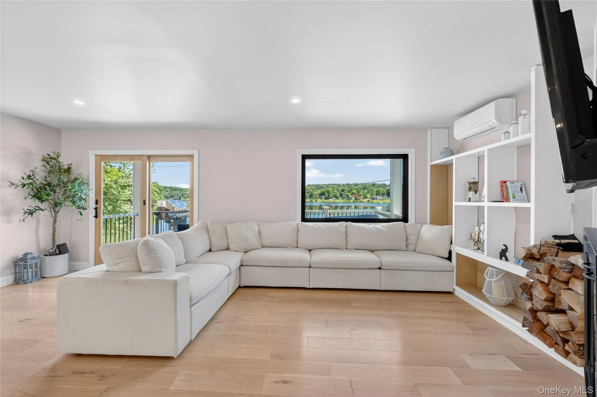 175 Lakeshore Drive, Carmel, NY, 3 Bedrooms Bedrooms, 6 Rooms Rooms,3 BathroomsBathrooms,Residential,For Rent,Lakeshore,0,1000547 175 Lakeshore Drive, Carmel, NY, 3 Bedrooms Bedrooms, 6 Rooms Rooms,3 BathroomsBathrooms,Residential,For Rent,Lakeshore,0,1000547