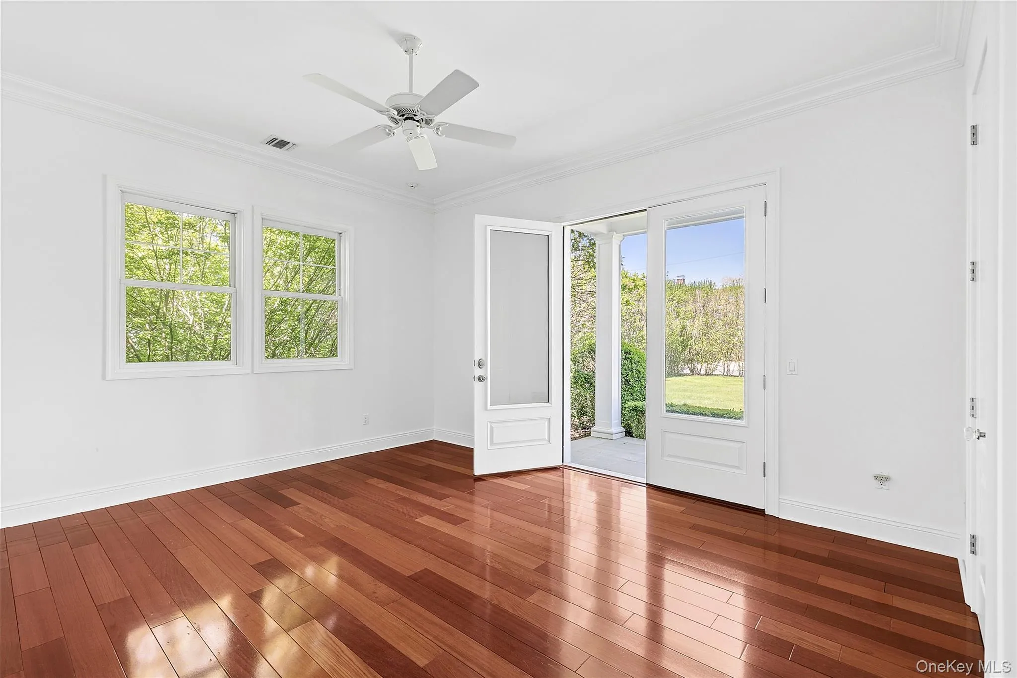 41 Edgewood Avenue, Southampton, NY, 4 Bedrooms Bedrooms, 15 Rooms Rooms,4 BathroomsBathrooms,Residential,For Rent,Edgewood,0,1000550 41 Edgewood Avenue, Southampton, NY, 4 Bedrooms Bedrooms, 15 Rooms Rooms,4 BathroomsBathrooms,Residential,For Rent,Edgewood,0,1000550