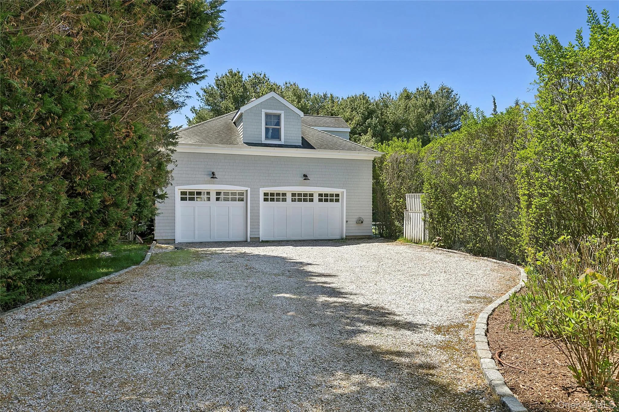 41 Edgewood Avenue, Southampton, NY, 4 Bedrooms Bedrooms, 15 Rooms Rooms,4 BathroomsBathrooms,Residential,For Rent,Edgewood,0,1000550 41 Edgewood Avenue, Southampton, NY, 4 Bedrooms Bedrooms, 15 Rooms Rooms,4 BathroomsBathrooms,Residential,For Rent,Edgewood,0,1000550