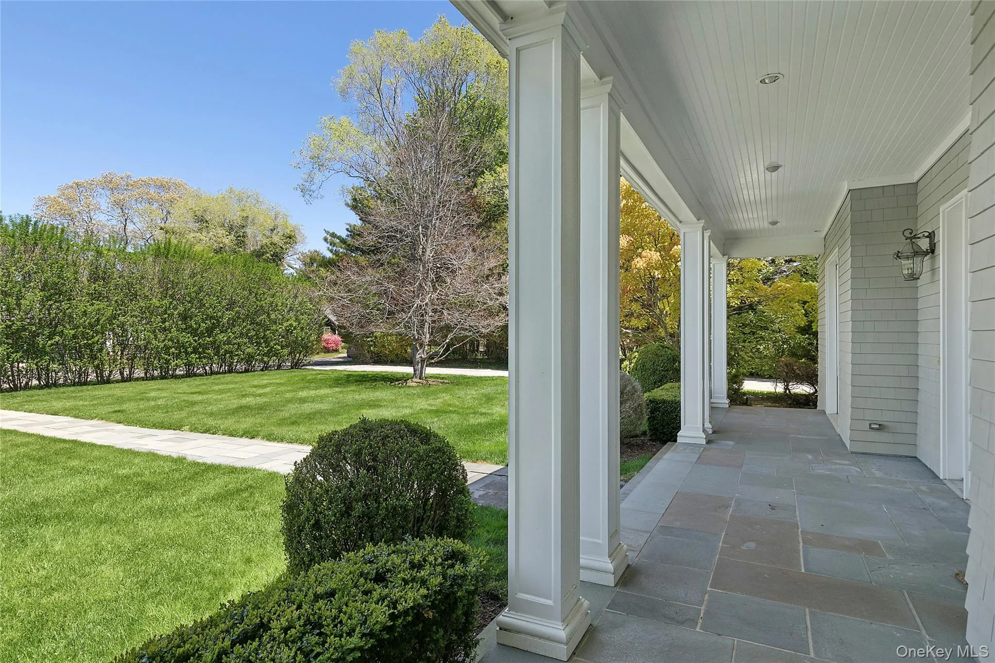 41 Edgewood Avenue, Southampton, NY, 4 Bedrooms Bedrooms, 15 Rooms Rooms,4 BathroomsBathrooms,Residential,For Rent,Edgewood,0,1000550 41 Edgewood Avenue, Southampton, NY, 4 Bedrooms Bedrooms, 15 Rooms Rooms,4 BathroomsBathrooms,Residential,For Rent,Edgewood,0,1000550