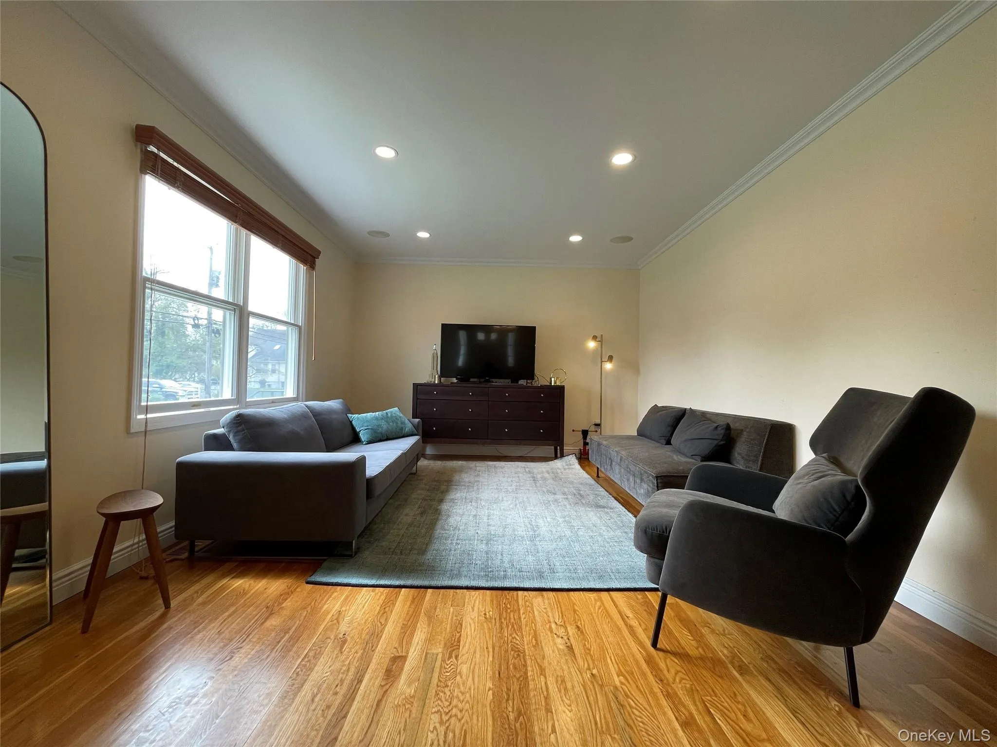 All interior photos were taken 2 years ago All interior photos were taken 2 years ago