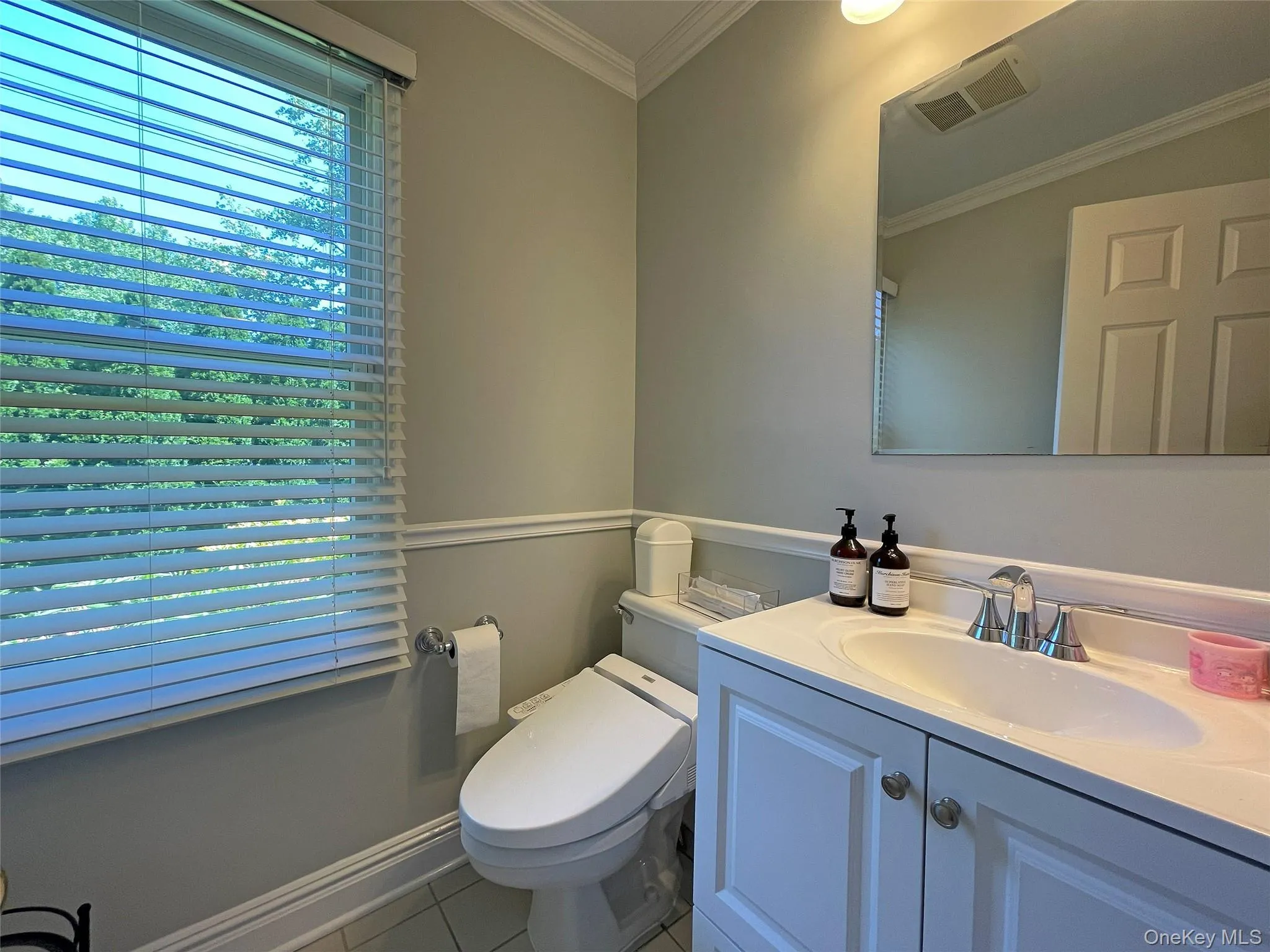 1st Fl powder room 1st Fl powder room