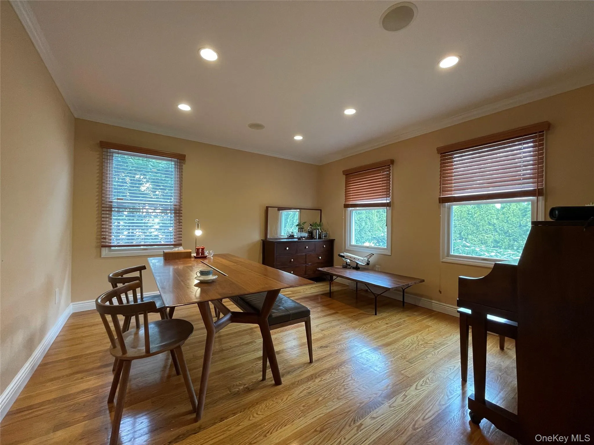 241 Central Avenue, Rye City, NY, 3 Bedrooms Bedrooms, 7 Rooms Rooms,2 BathroomsBathrooms,Residential Lease,For Rent,Central,0,1000557 241 Central Avenue, Rye City, NY, 3 Bedrooms Bedrooms, 7 Rooms Rooms,2 BathroomsBathrooms,Residential Lease,For Rent,Central,0,1000557