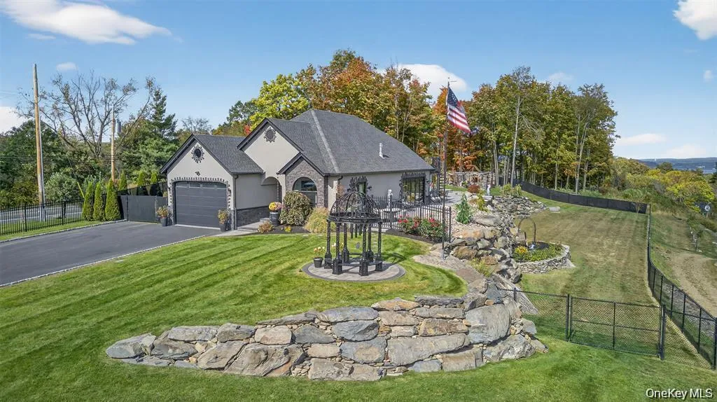 1582 Route 9W, Marlboro, NY, 2 Bedrooms Bedrooms, 2 Rooms Rooms,2 BathroomsBathrooms,Residential,For Rent,Route 9W,0,1000558 1582 Route 9W, Marlboro, NY, 2 Bedrooms Bedrooms, 2 Rooms Rooms,2 BathroomsBathrooms,Residential,For Rent,Route 9W,0,1000558